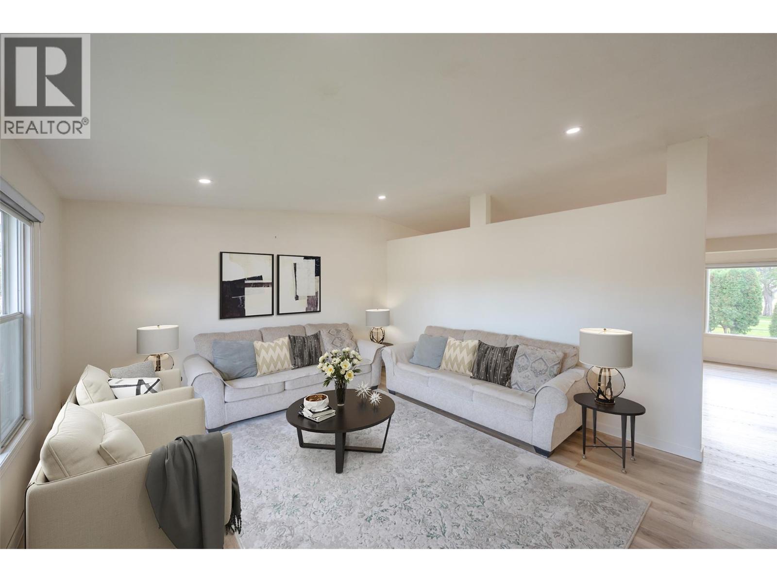 10703 Prairie Valley Road, Summerland, British Columbia  V0H 1Z8 - Photo 3 - 10365610