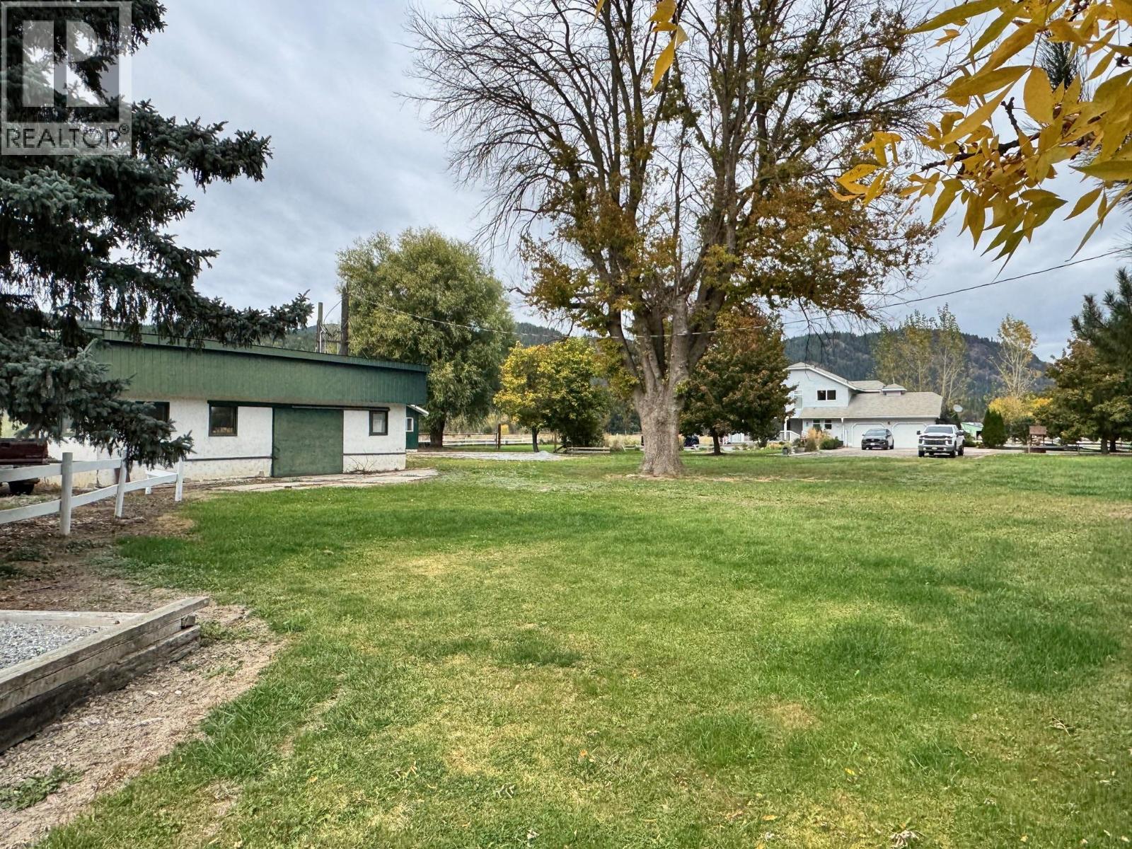 128 Grindrod Westside Road, Grindrod, British Columbia  V0E 1Y0 - Photo 11 - 10365583