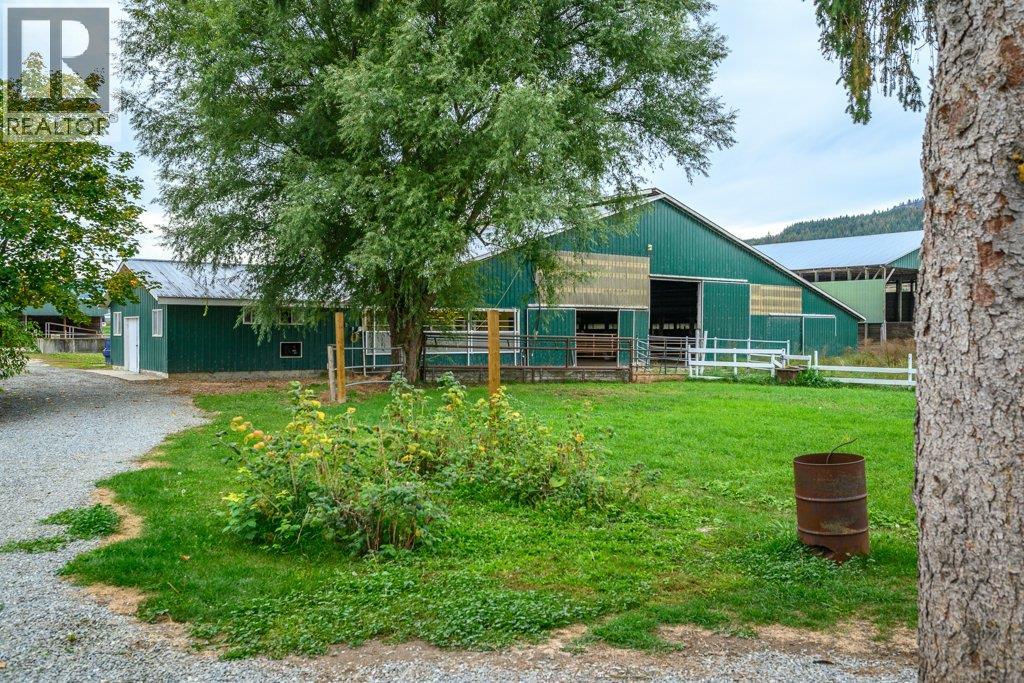 128 Grindrod Westside Road, Grindrod, British Columbia  V0E 1Y0 - Photo 12 - 10365583