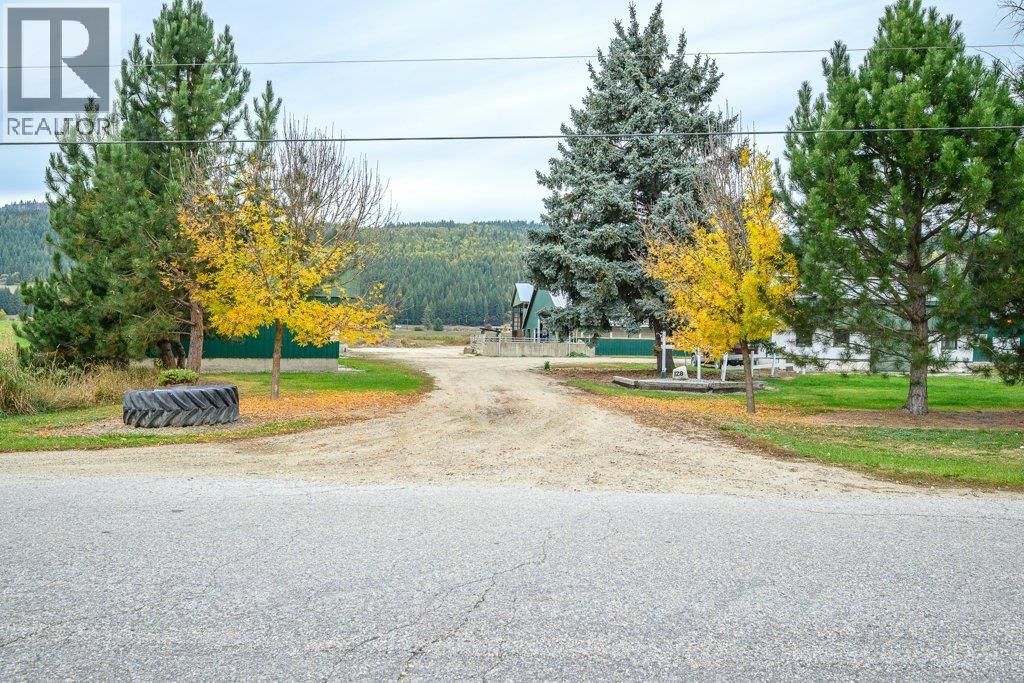 128 Grindrod Westside Road, Grindrod, British Columbia  V0E 1Y0 - Photo 17 - 10365583