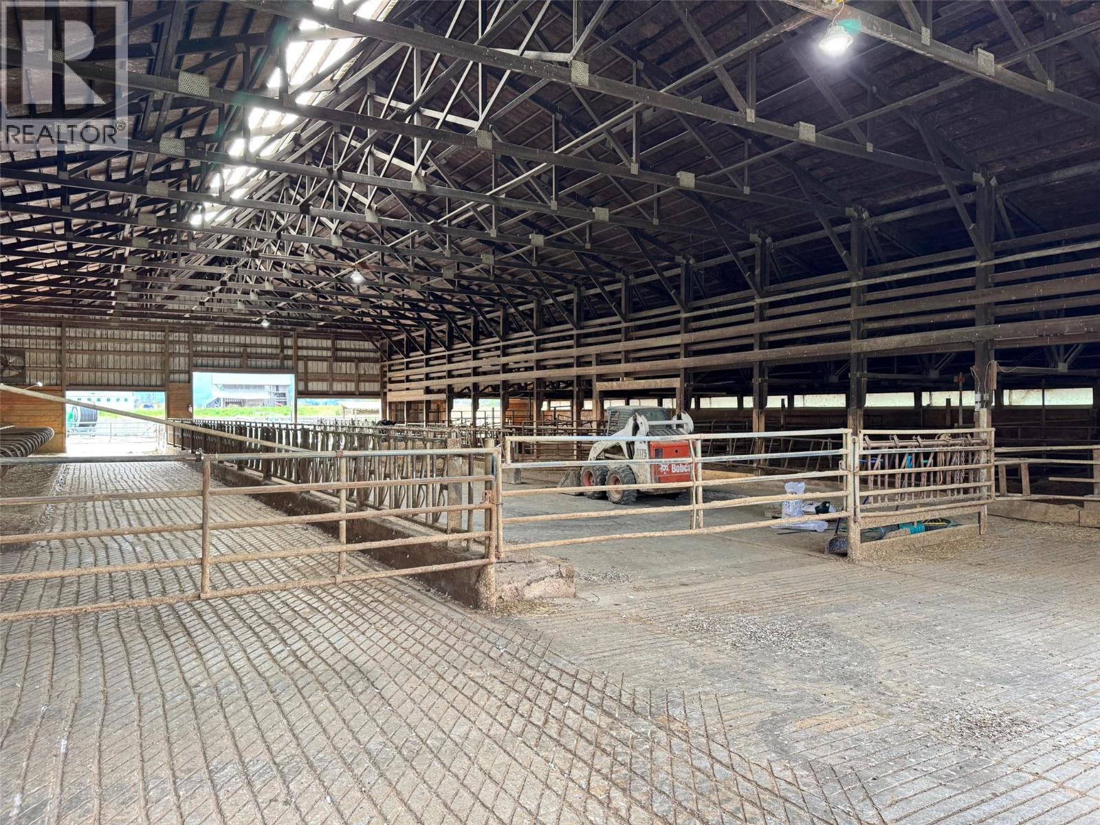 128 Grindrod Westside Road, Grindrod, British Columbia  V0E 1Y0 - Photo 19 - 10365583