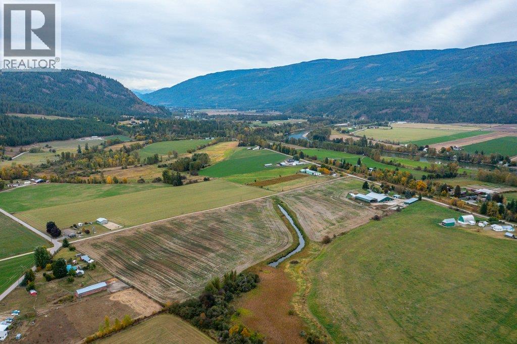 128 Grindrod Westside Road, Grindrod, British Columbia  V0E 1Y0 - Photo 34 - 10365583