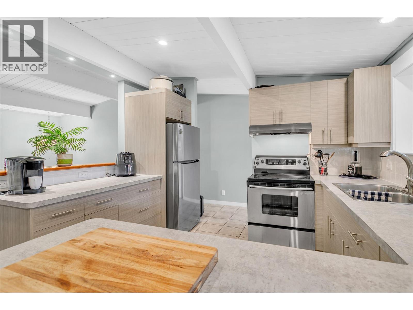 1415 Highland Drive S, Kelowna, British Columbia  V1Y 3W3 - Photo 13 - 10365215