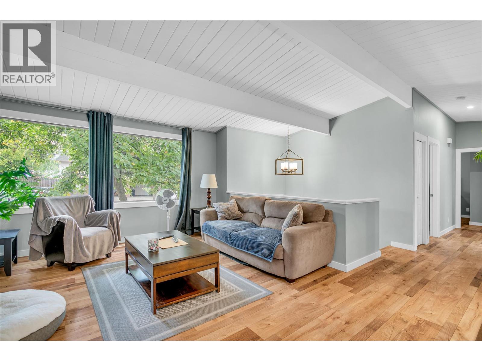 1415 Highland Drive S, Kelowna, British Columbia  V1Y 3W3 - Photo 5 - 10365215