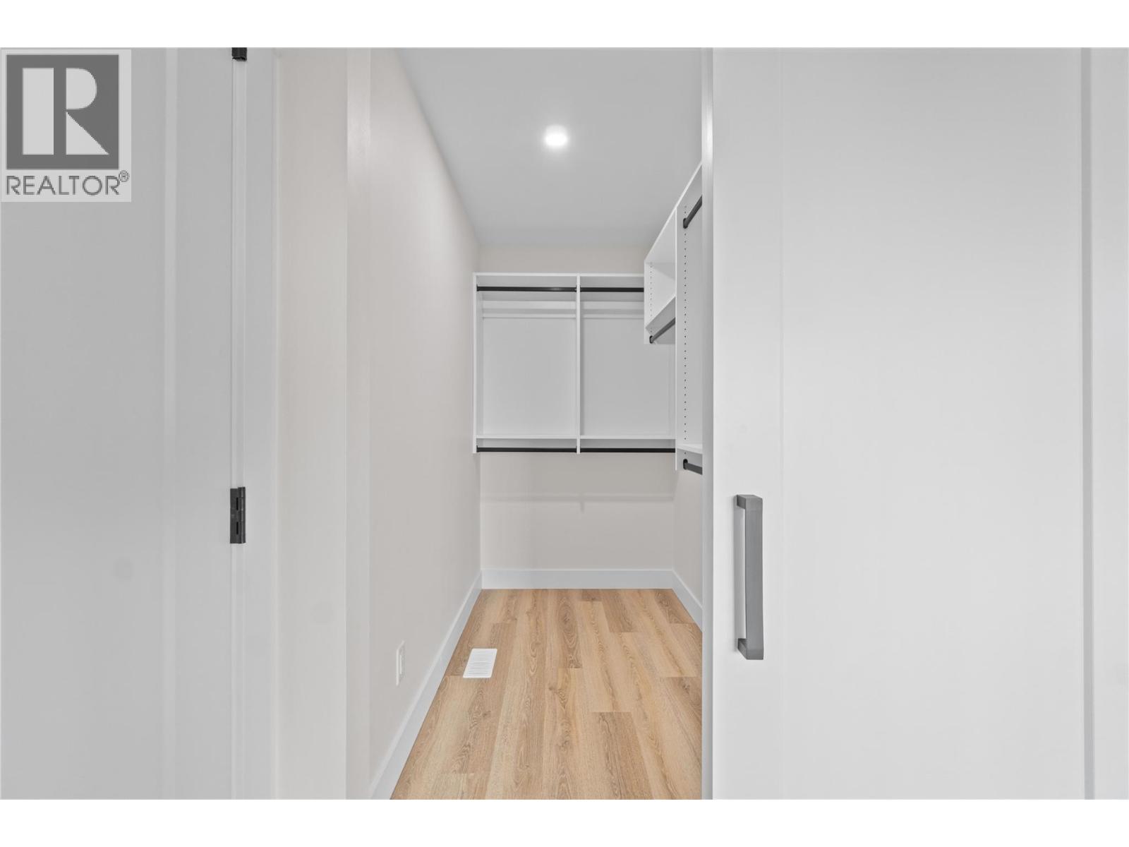 730 Elderberry Walk, Sicamous, British Columbia  V0E 2V0 - Photo 19 - 10365539