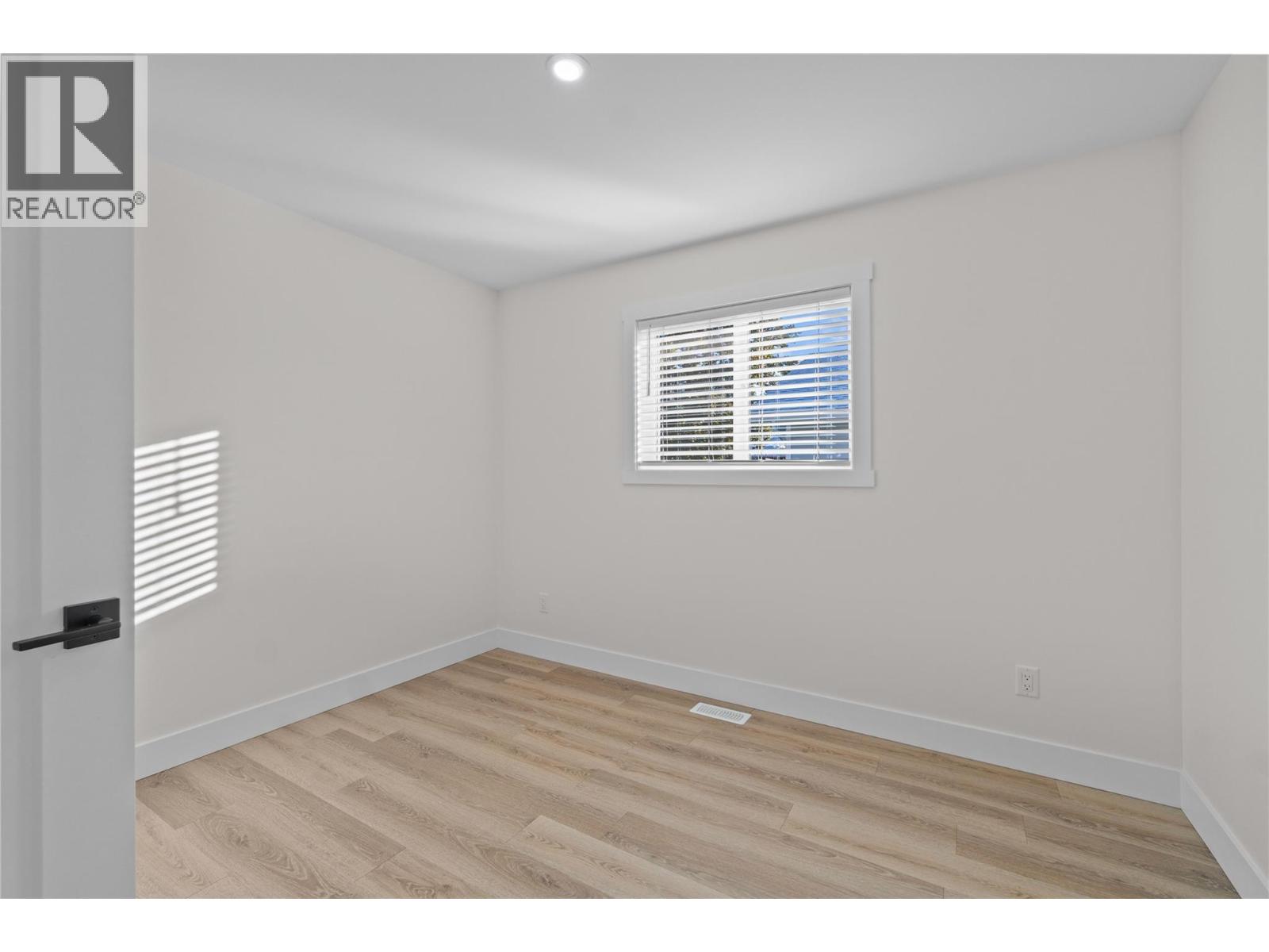 730 Elderberry Walk, Sicamous, British Columbia  V0E 2V0 - Photo 21 - 10365539