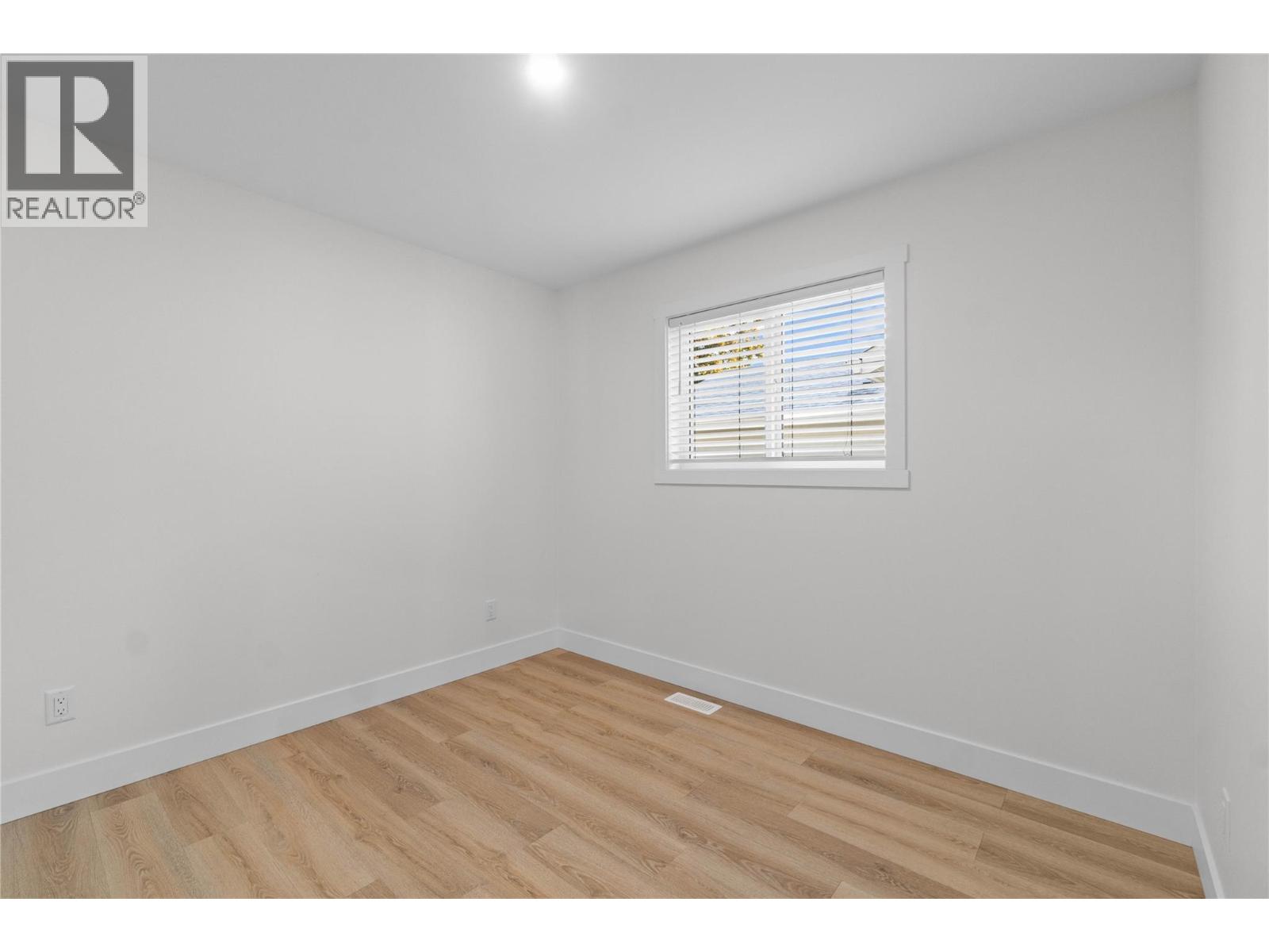 730 Elderberry Walk, Sicamous, British Columbia  V0E 2V0 - Photo 23 - 10365539