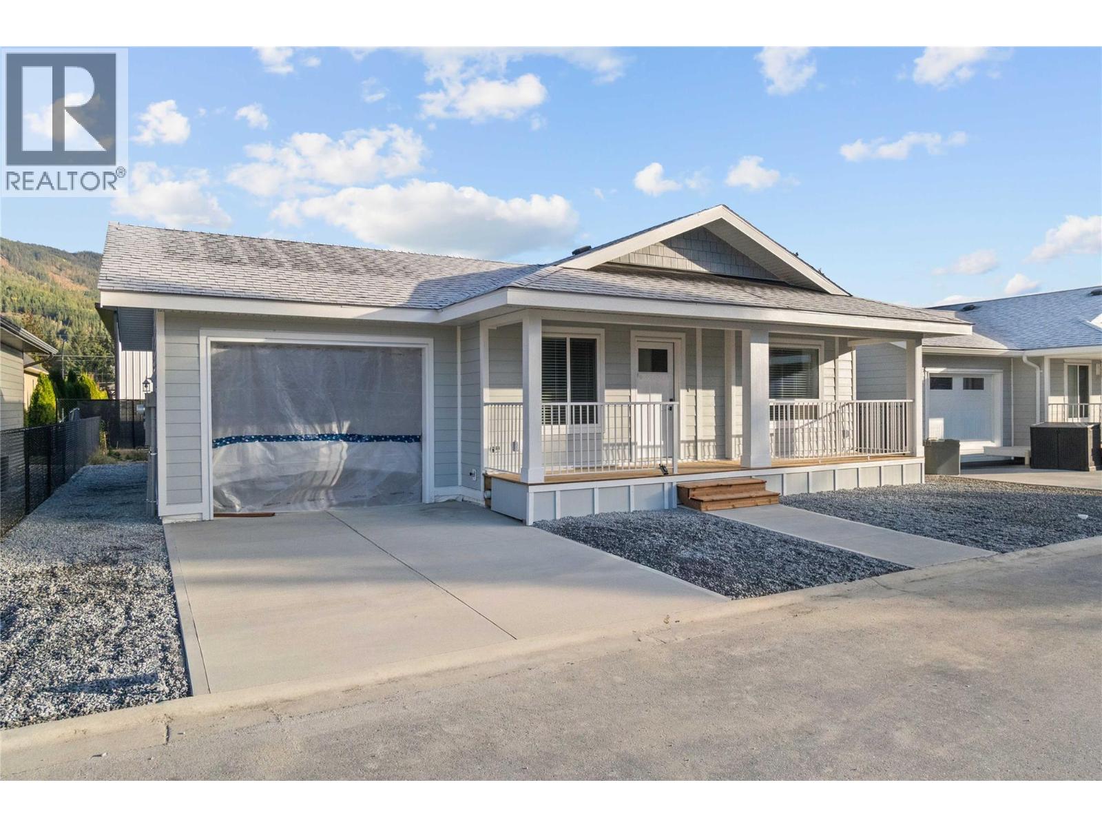 730 Elderberry Walk, Sicamous, British Columbia  V0E 2V0 - Photo 5 - 10365539