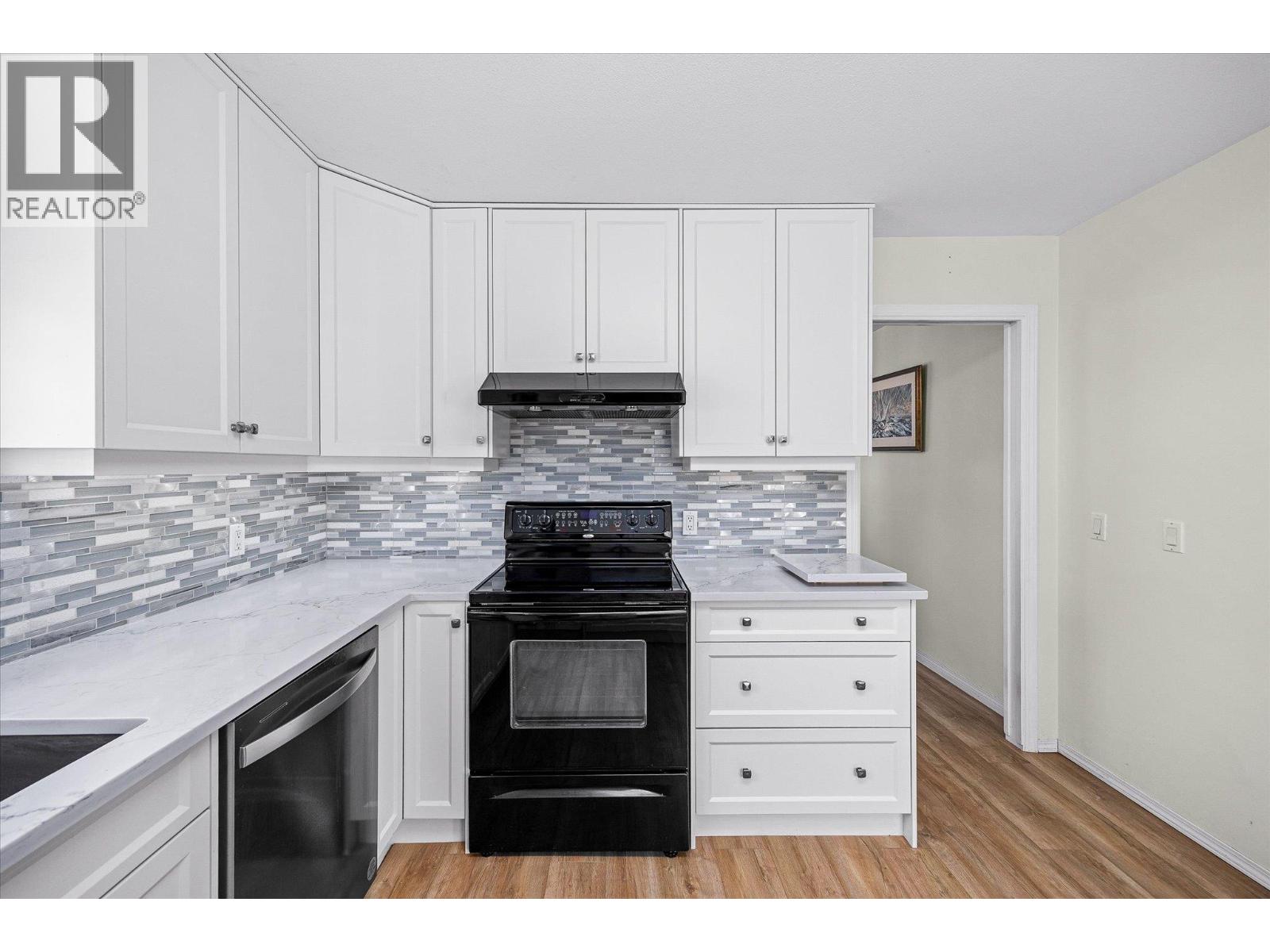 1160 Kneller Court, Kelowna, British Columbia  V1X 6V6 - Photo 11 - 10365316