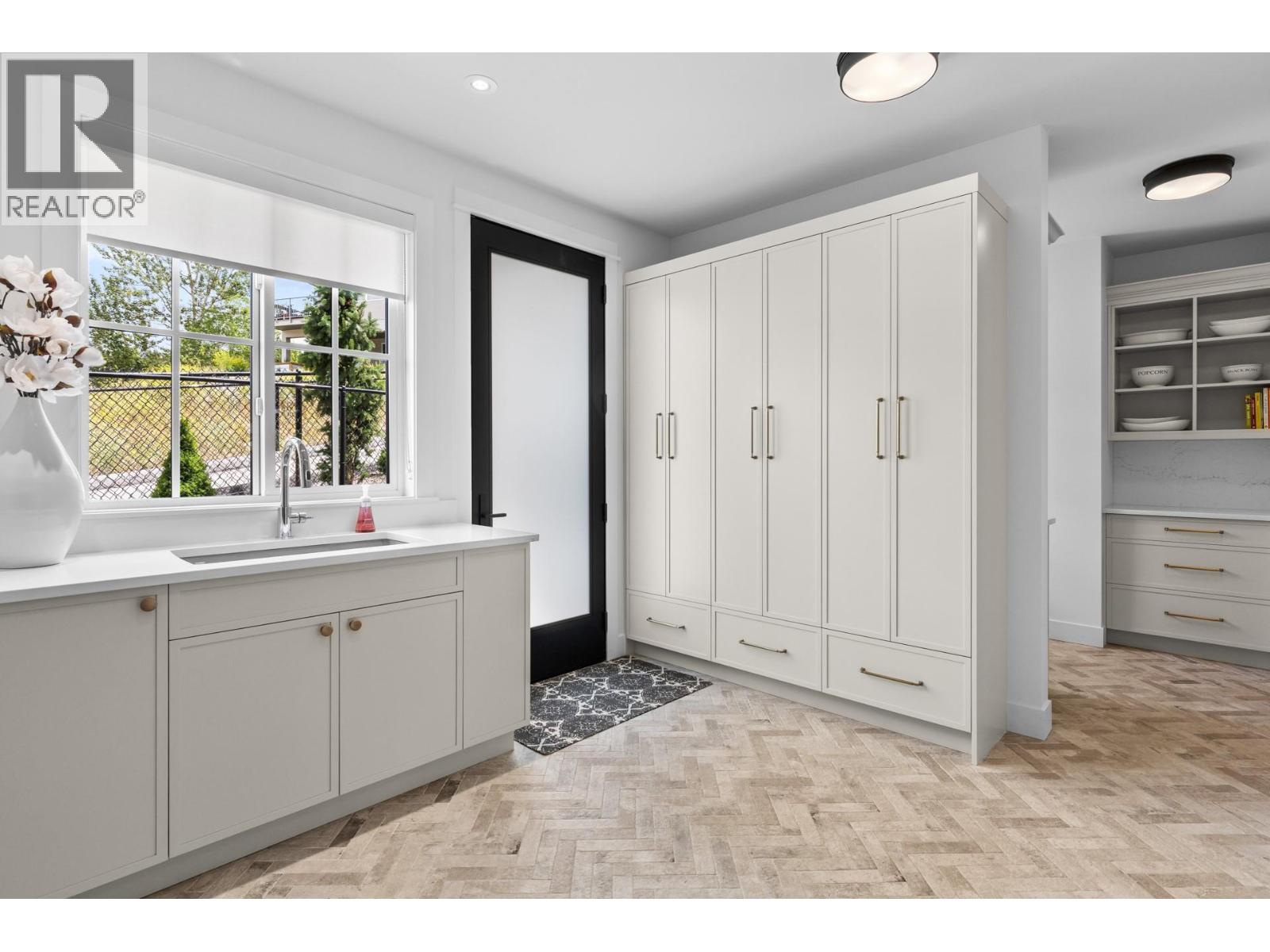 4243 Russo Street, Kelowna, British Columbia  V1W 0C6 - Photo 29 - 10365612