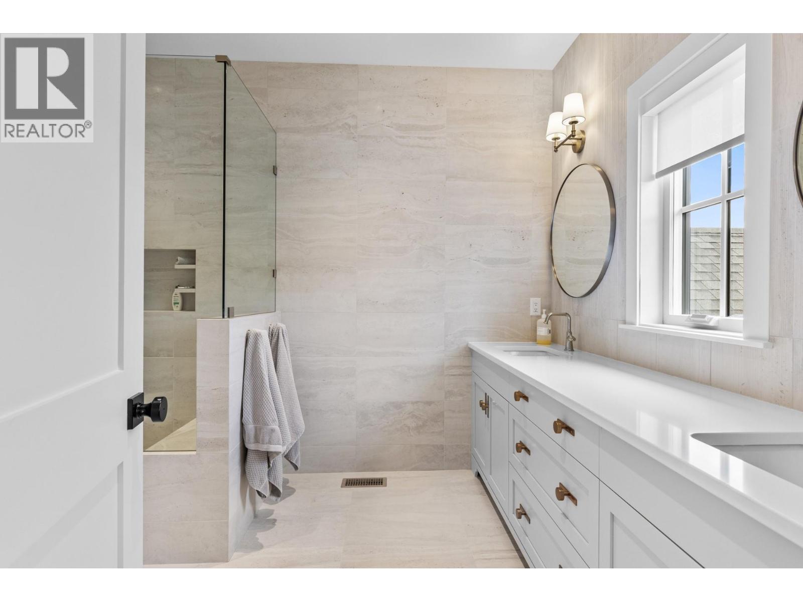 4243 Russo Street, Kelowna, British Columbia  V1W 0C6 - Photo 43 - 10365612