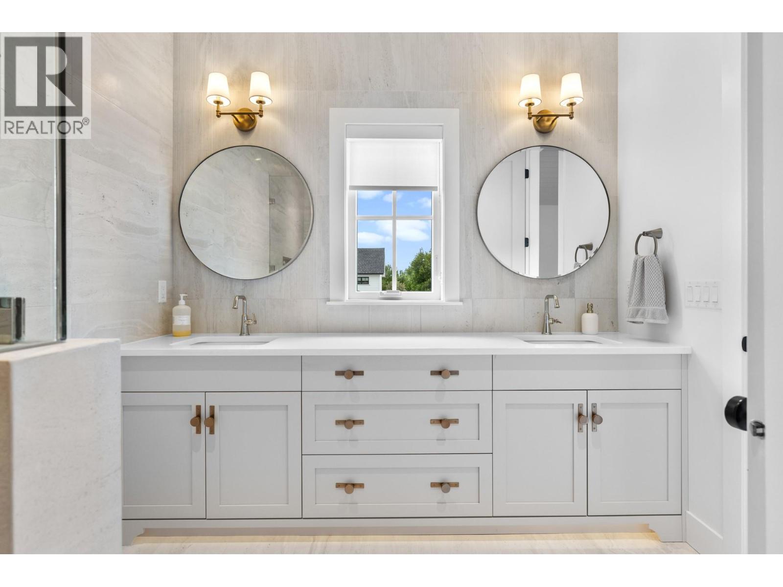 4243 Russo Street, Kelowna, British Columbia  V1W 0C6 - Photo 44 - 10365612