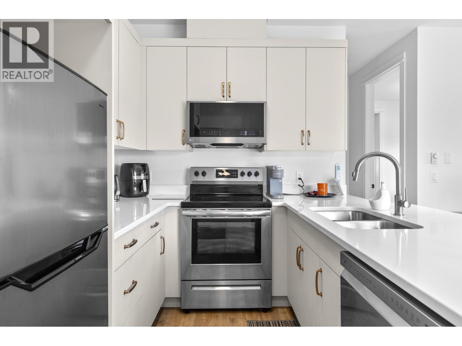 4243 Russo Street, Kelowna, British Columbia  V1W 0C6 - Photo 68 - 10365612