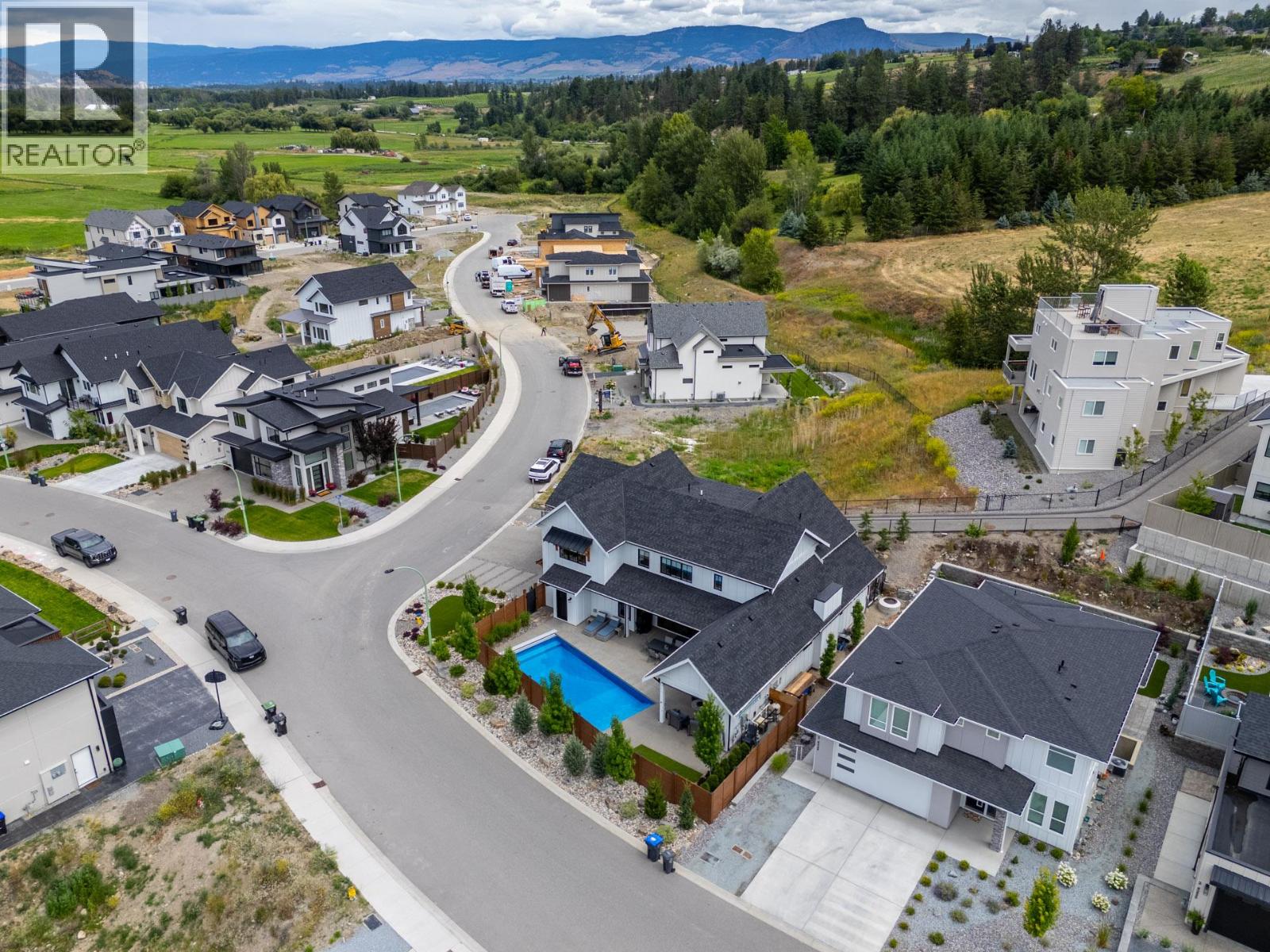 4243 Russo Street, Kelowna, British Columbia  V1W 0C6 - Photo 77 - 10365612