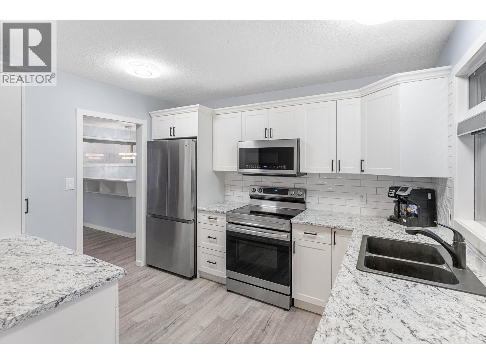 4611 Gordon Drive, Kelowna, British Columbia  V1W 1T5 - Photo 9 - 10365554