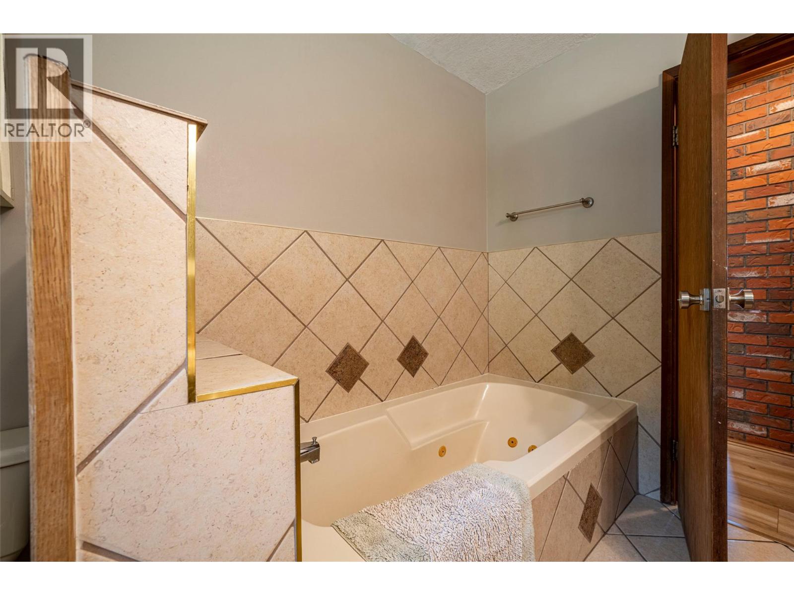 4250 Frederick Road, Armstrong, British Columbia  V3Y 0M9 - Photo 23 - 10365498