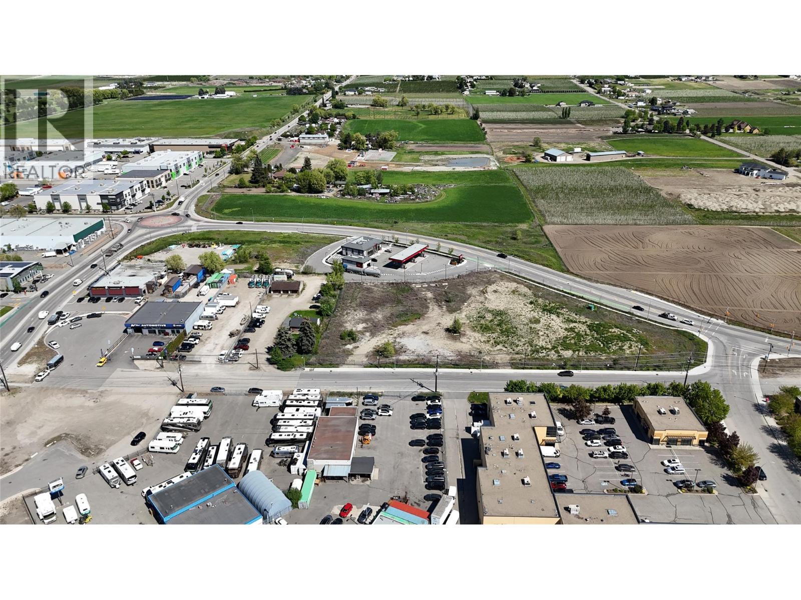 2190 Rutland Road N, Kelowna, British Columbia  V1X 4Z9 - Photo 13 - 10365035