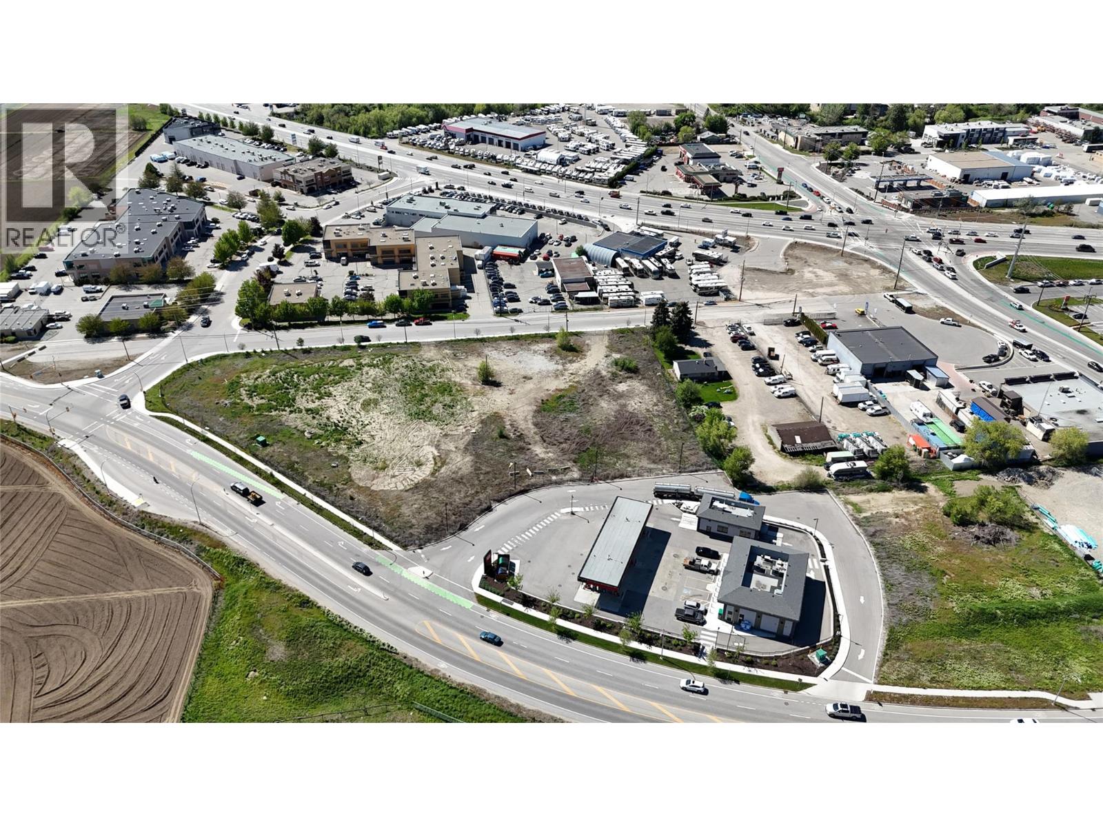 2190 Rutland Road N, Kelowna, British Columbia  V1X 4Z9 - Photo 5 - 10365035