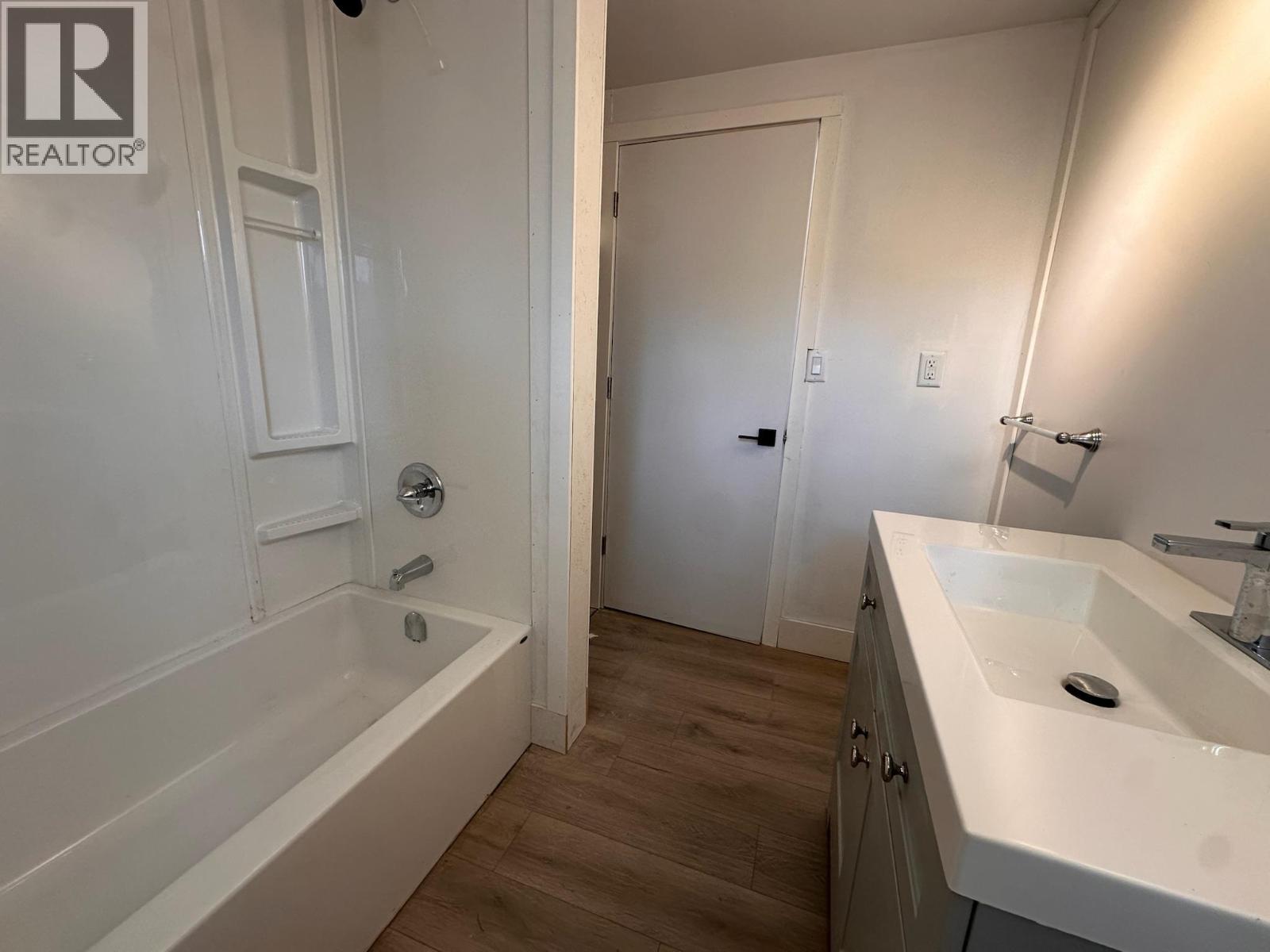 3999 Skaha Lake Road Unit# 34, Penticton, British Columbia  V2A 6J7 - Photo 10 - 10365519