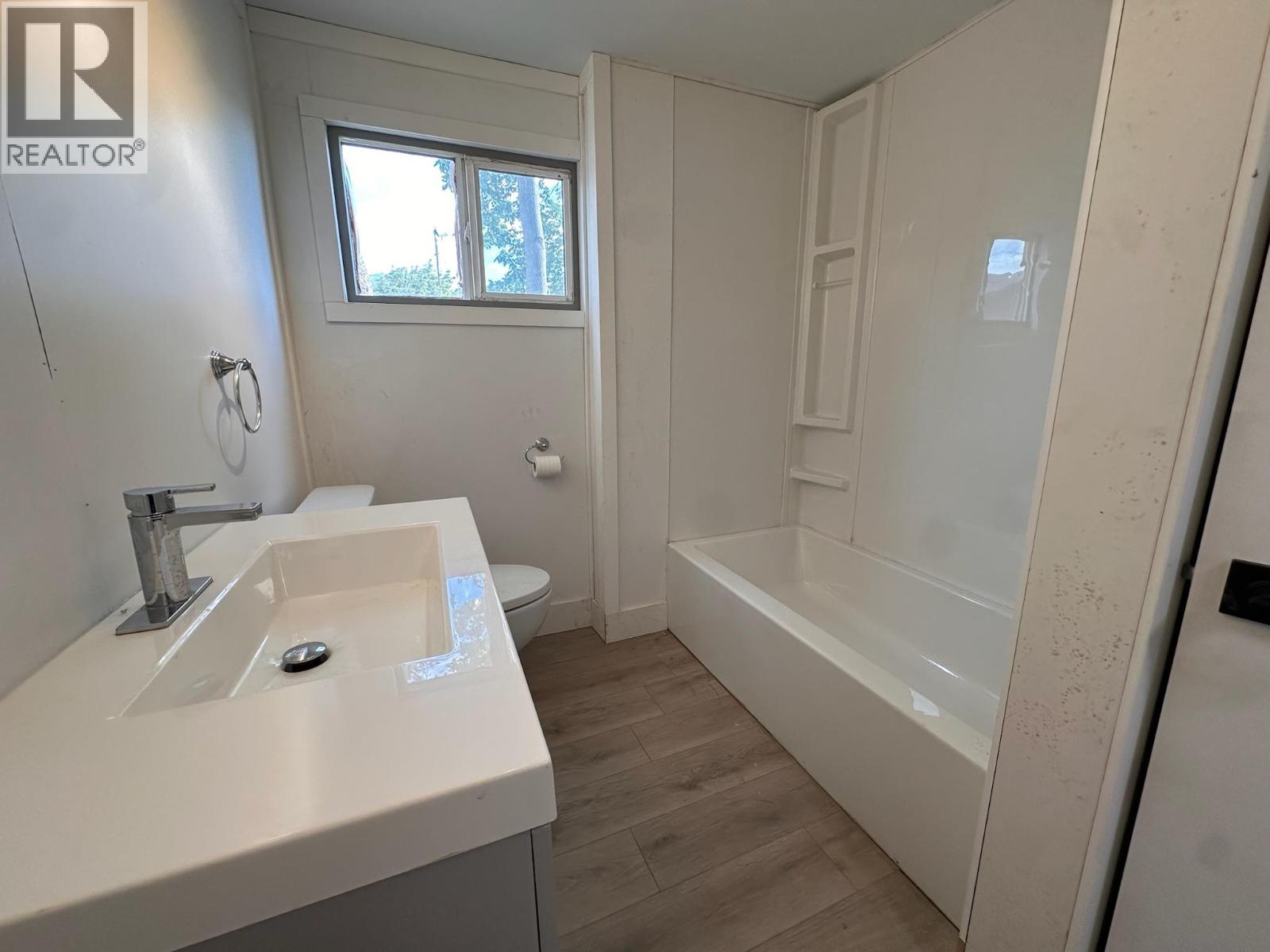 3999 Skaha Lake Road Unit# 34, Penticton, British Columbia  V2A 6J7 - Photo 9 - 10365519