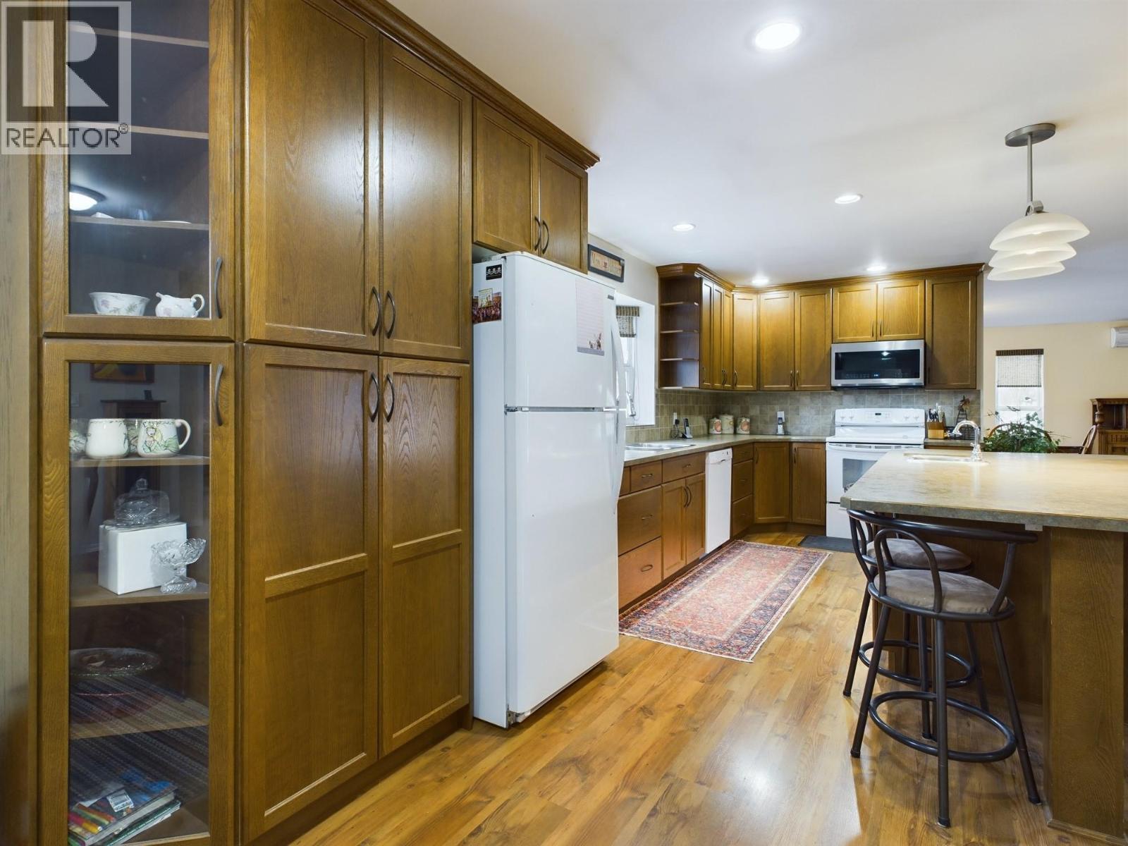 238 Park Rill Road, Oliver, British Columbia  V0H 1T7 - Photo 8 - 10365536