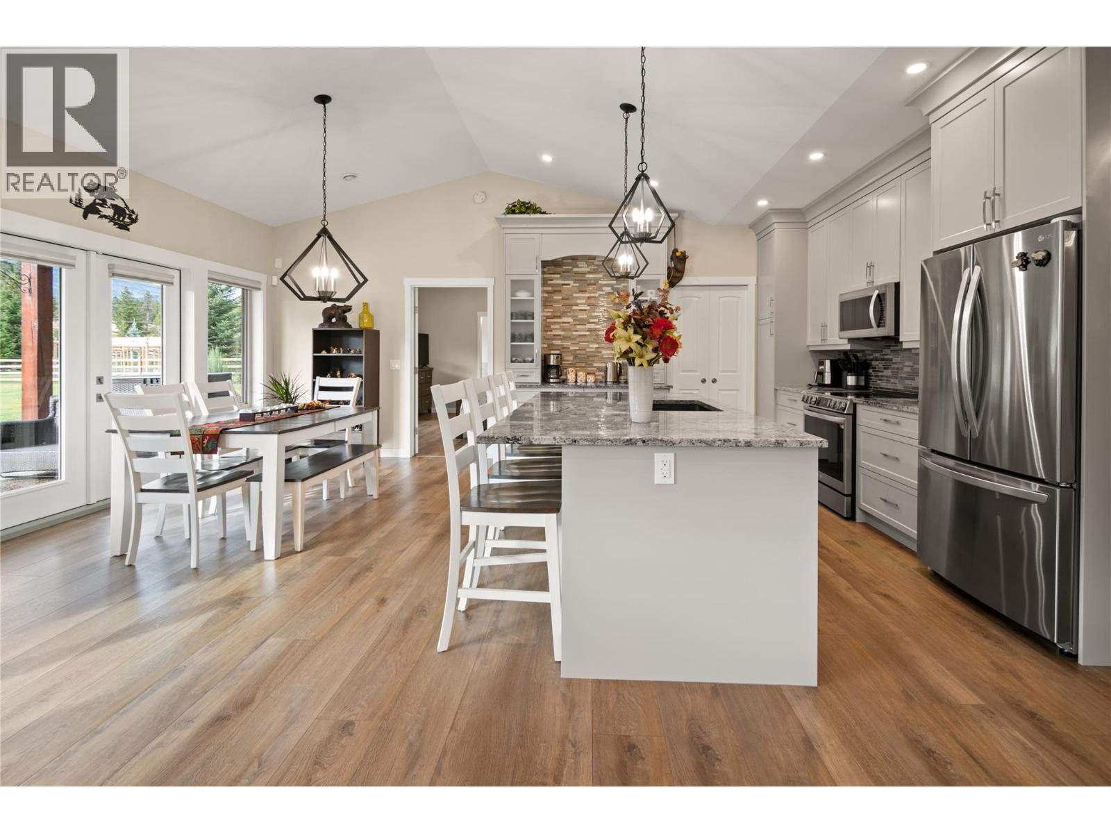 6909 Columbia Ridge Drive, Fairmont Hot Springs, British Columbia  V0B 1L2 - Photo 12 - 10365708