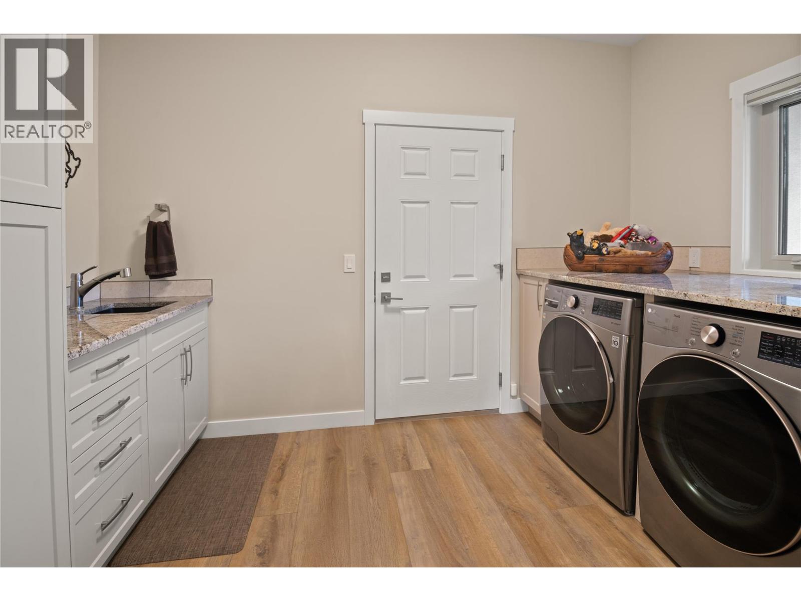 6909 Columbia Ridge Drive, Fairmont Hot Springs, British Columbia  V0B 1L2 - Photo 30 - 10365708