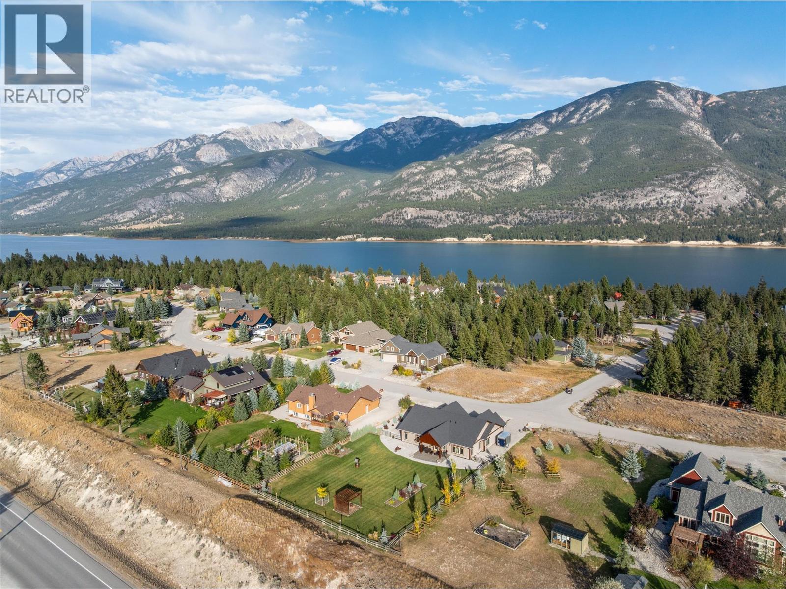 6909 Columbia Ridge Drive, Fairmont Hot Springs, British Columbia  V0B 1L2 - Photo 38 - 10365708