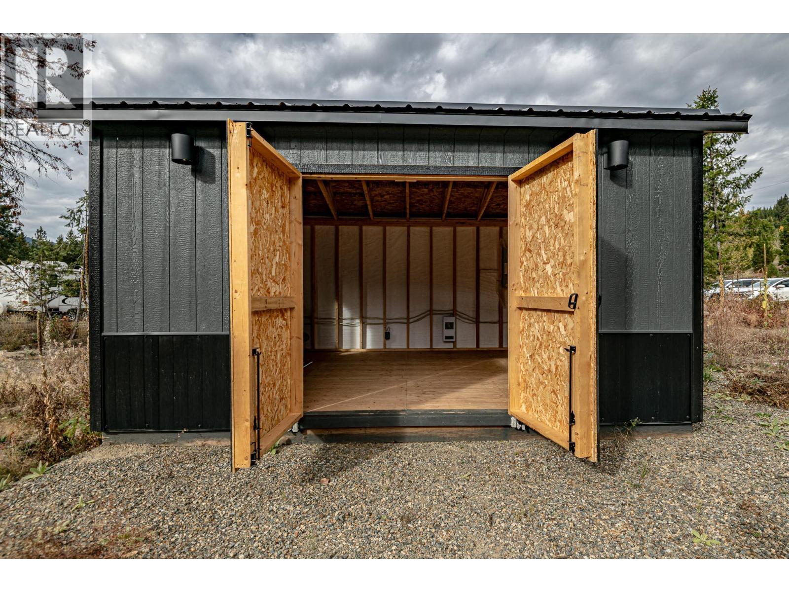 6072 Arnold Road, Salmo, British Columbia  V0G 1Z0 - Photo 10 - 10365491