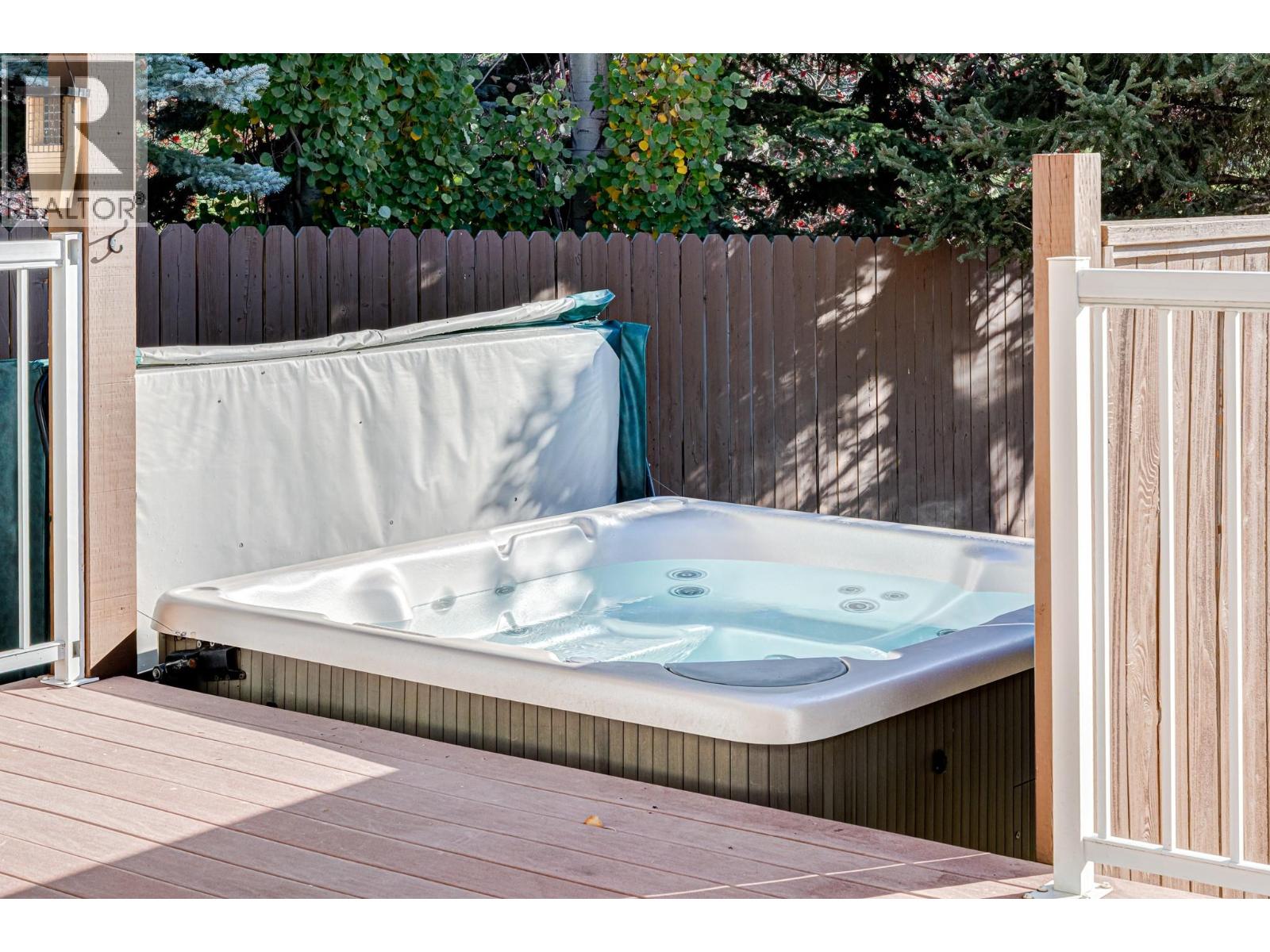 5 Caledonia Place, Elkford, British Columbia  V0B 1H0 - Photo 63 - 10365763