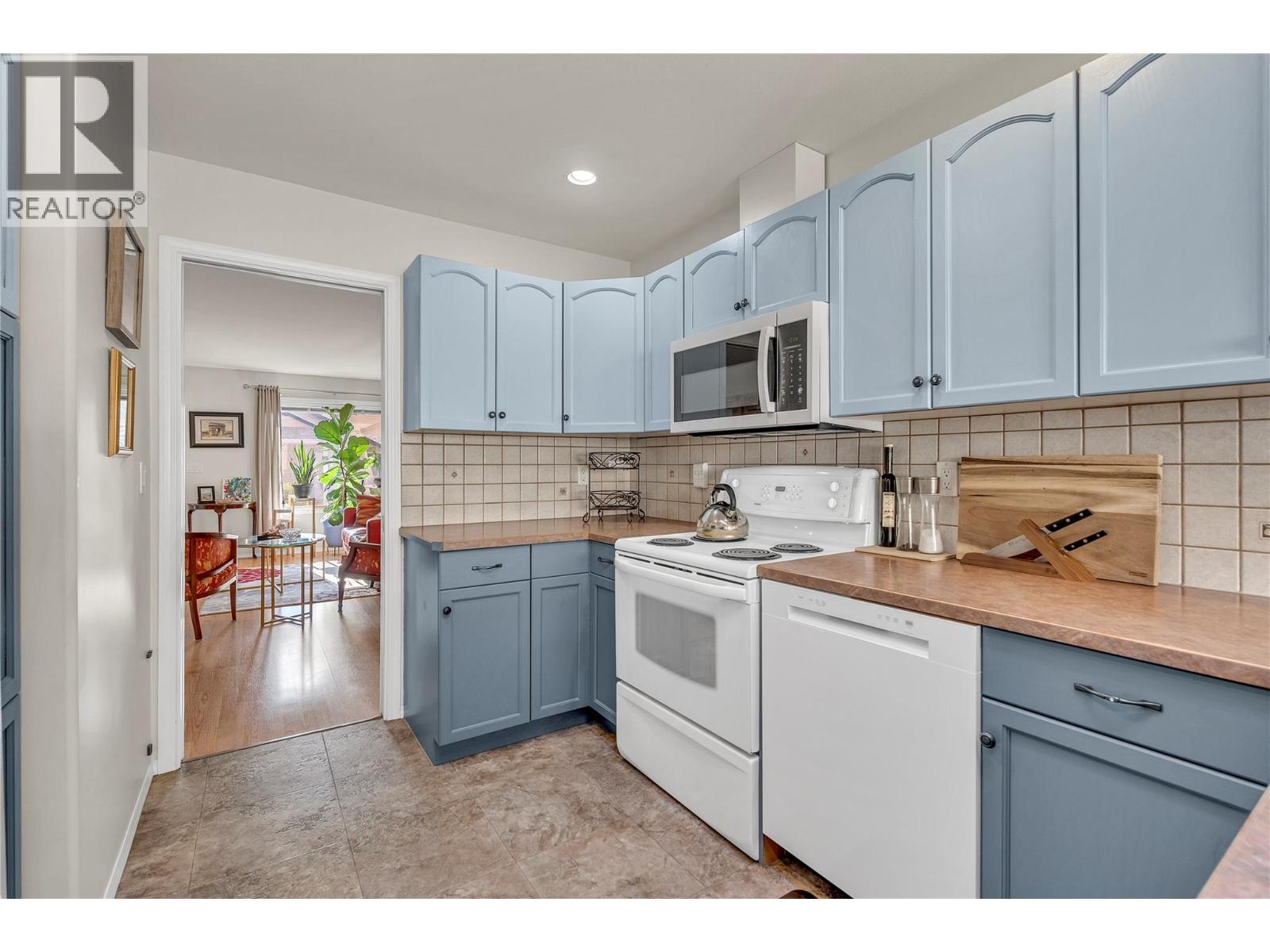 654 Pickering Street Unit# 107, Penticton, British Columbia  V2A 4H2 - Photo 6 - 10362926