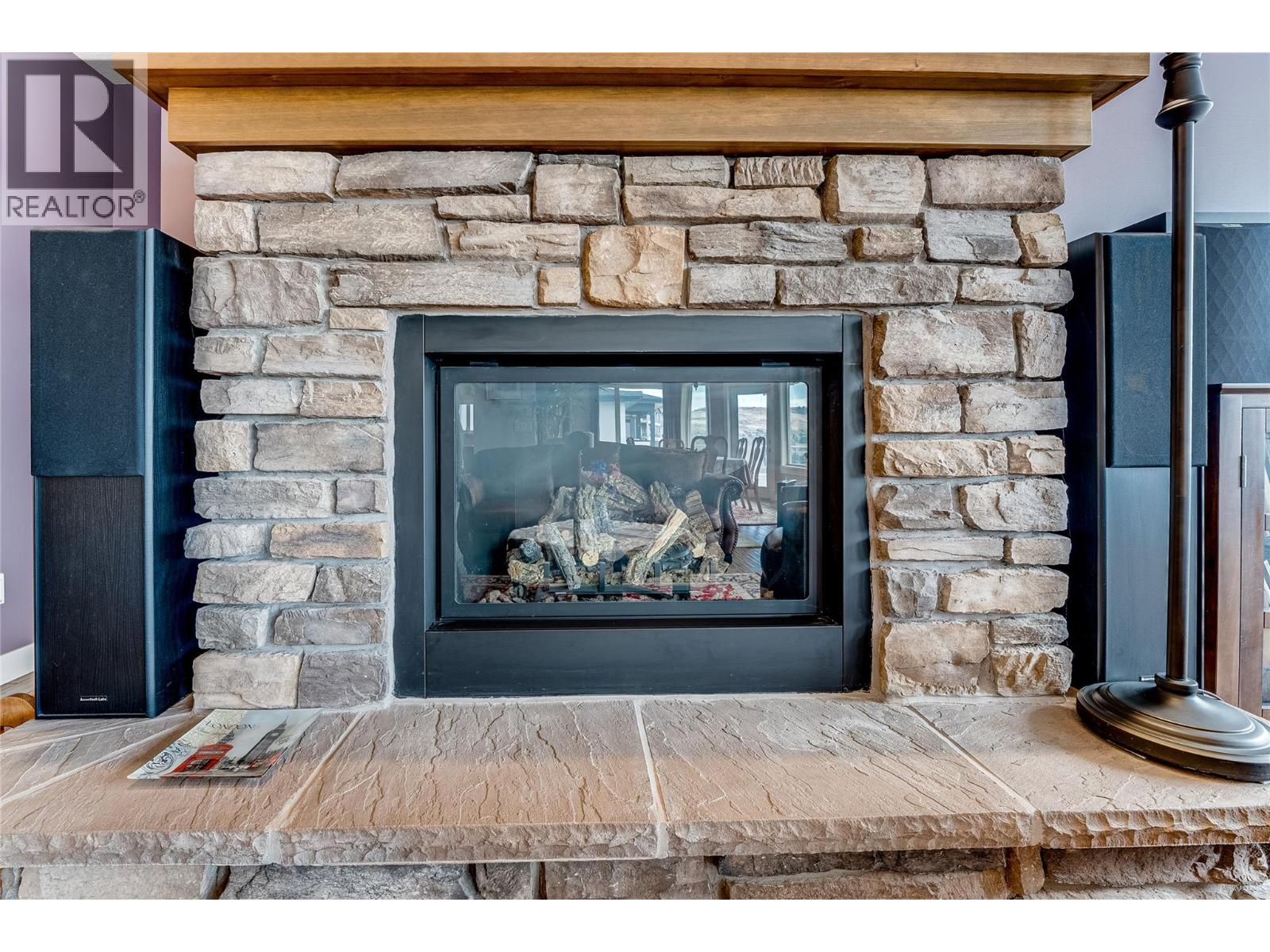 8768 Cortland Place, Coldstream, British Columbia  V1B 4B8 - Photo 14 - 10365499