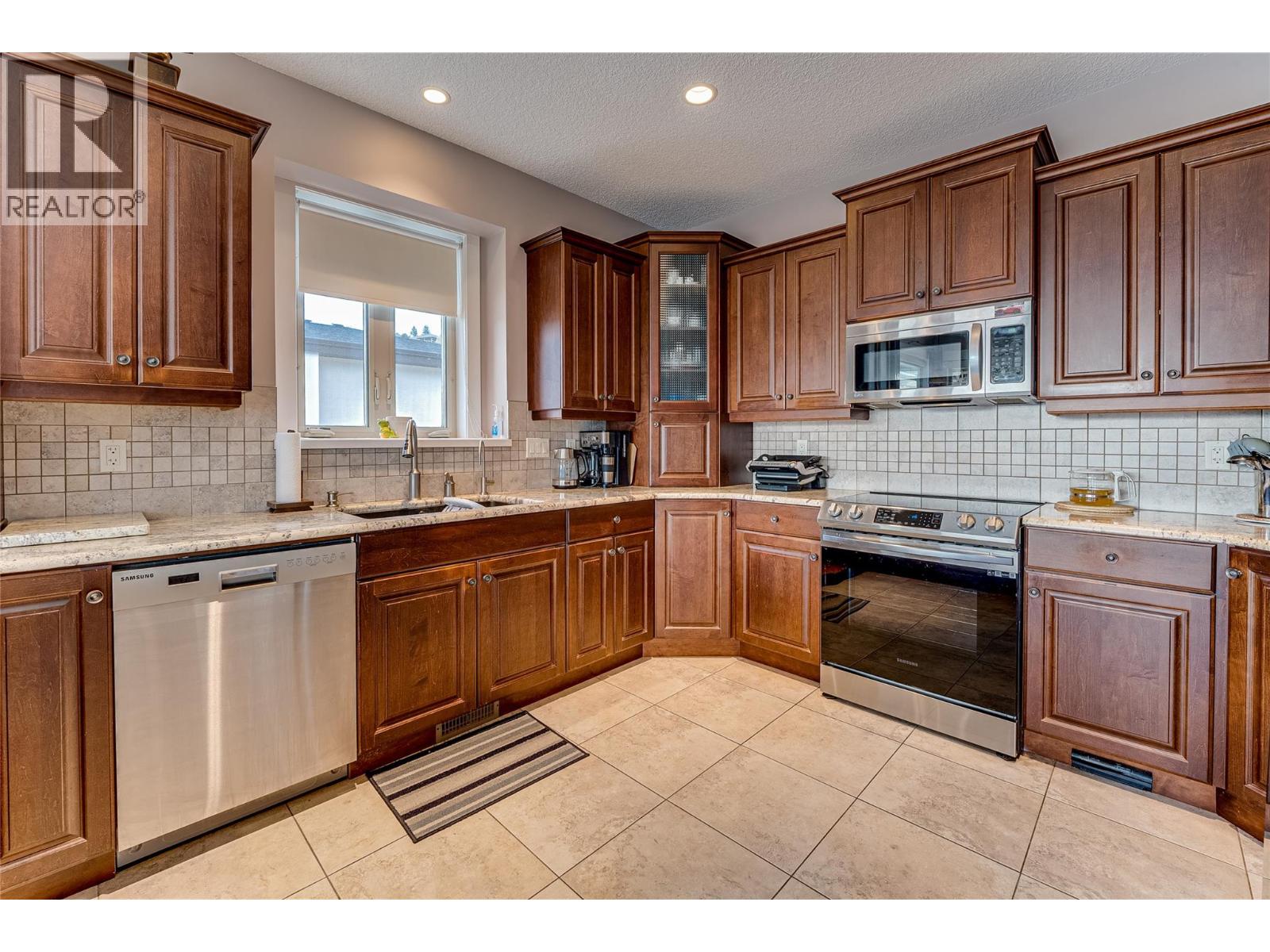 8768 Cortland Place, Coldstream, British Columbia  V1B 4B8 - Photo 32 - 10365499