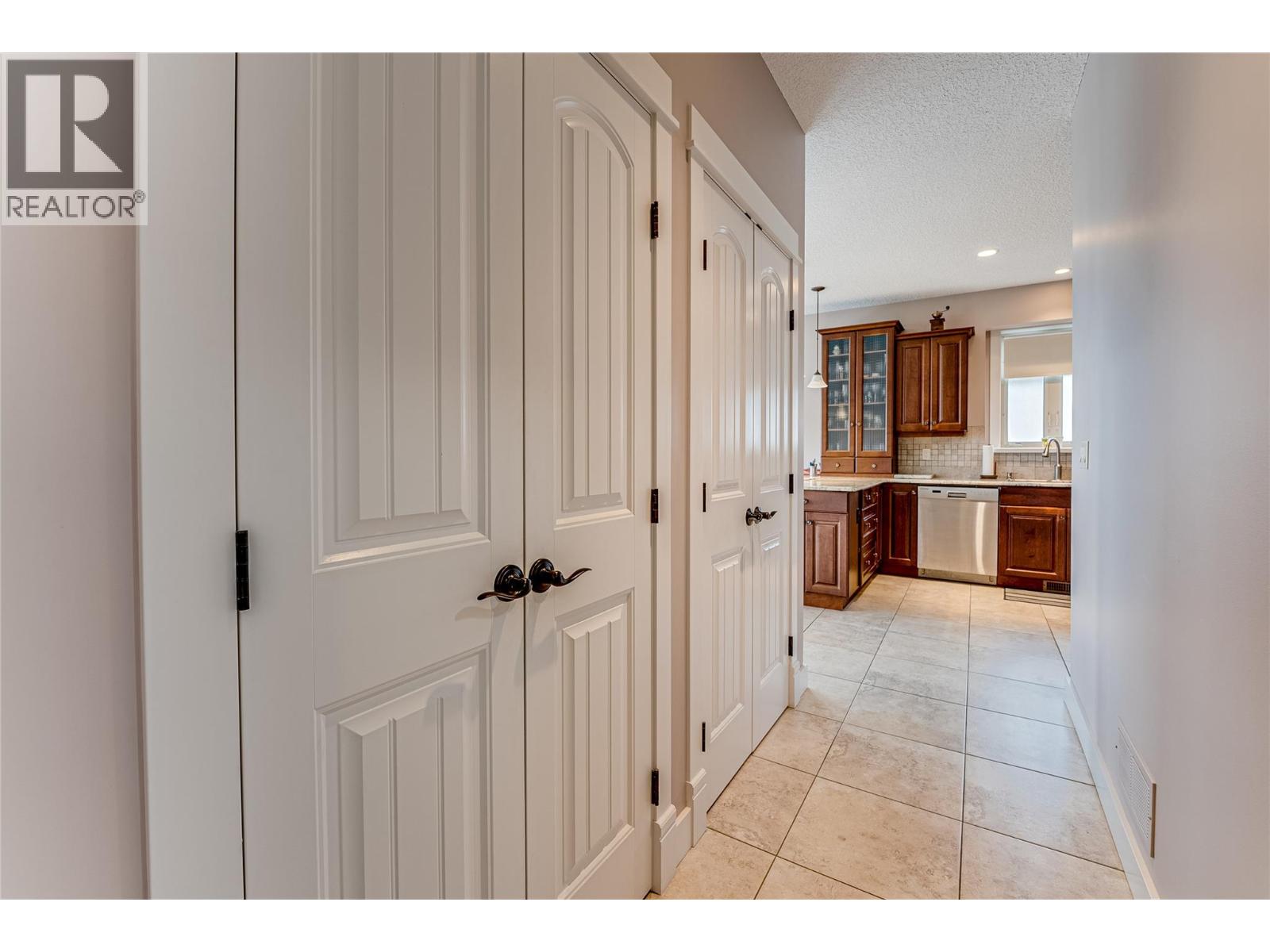 8768 Cortland Place, Coldstream, British Columbia  V1B 4B8 - Photo 35 - 10365499