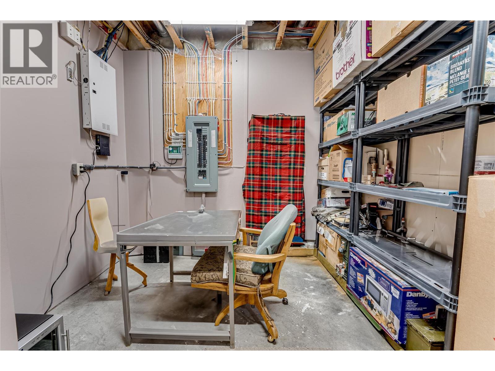 8768 Cortland Place, Coldstream, British Columbia  V1B 4B8 - Photo 48 - 10365499