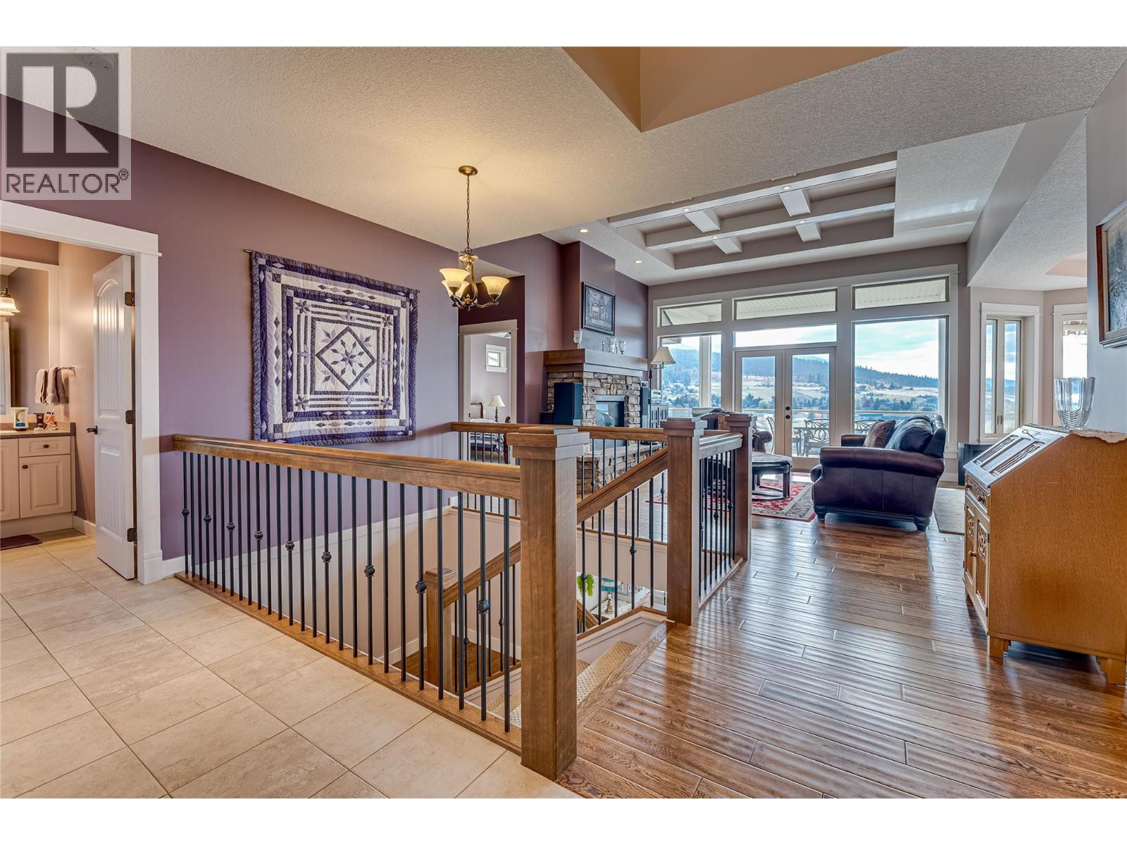 8768 Cortland Place, Coldstream, British Columbia  V1B 4B8 - Photo 7 - 10365499