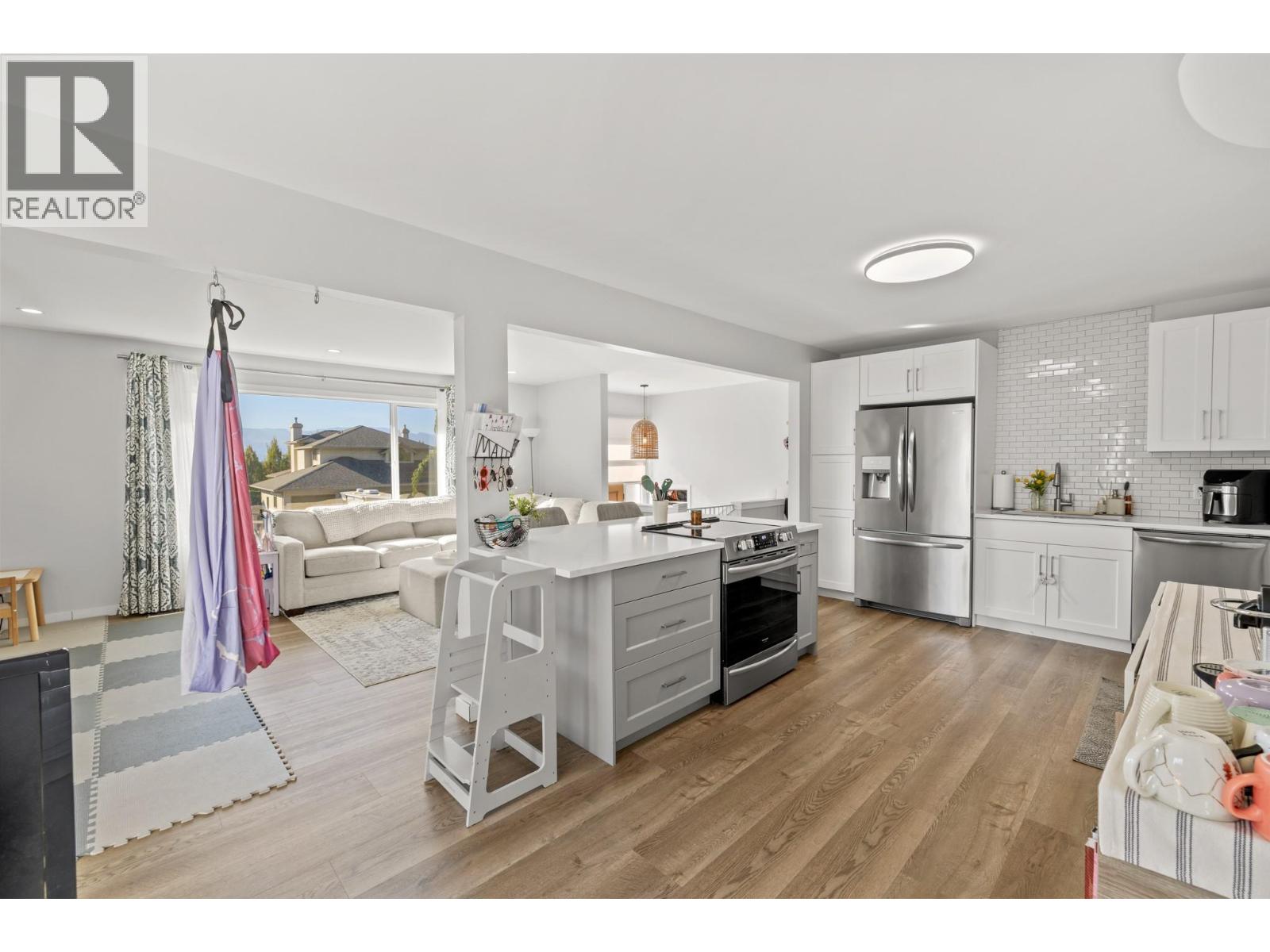 1390 Mountain Avenue, Kelowna, British Columbia  V1Y 7H4 - Photo 8 - 10365174