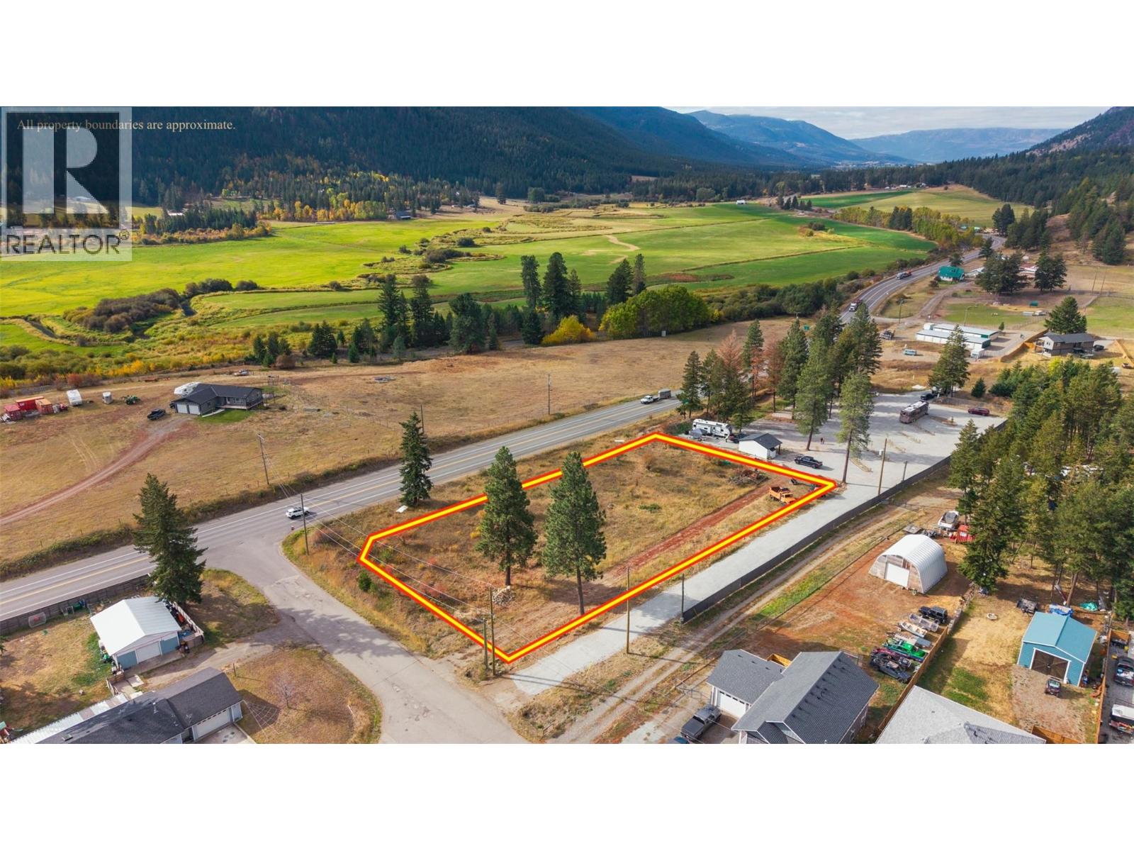 2946 Westridge Drive, Falkland, British Columbia  V0E 1W0 - Photo 1 - 10365408