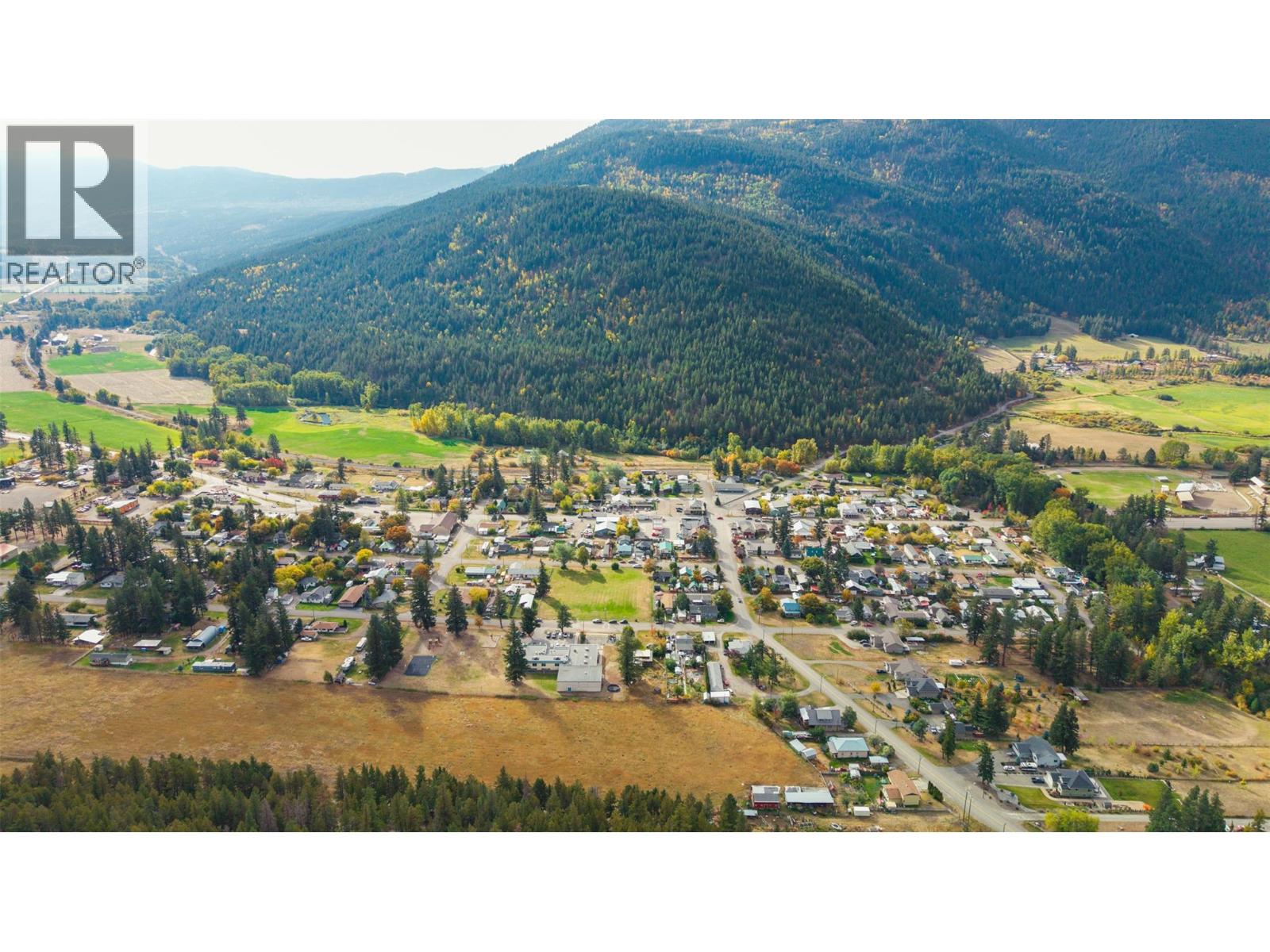 2946 Westridge Drive, Falkland, British Columbia  V0E 1W0 - Photo 10 - 10365408