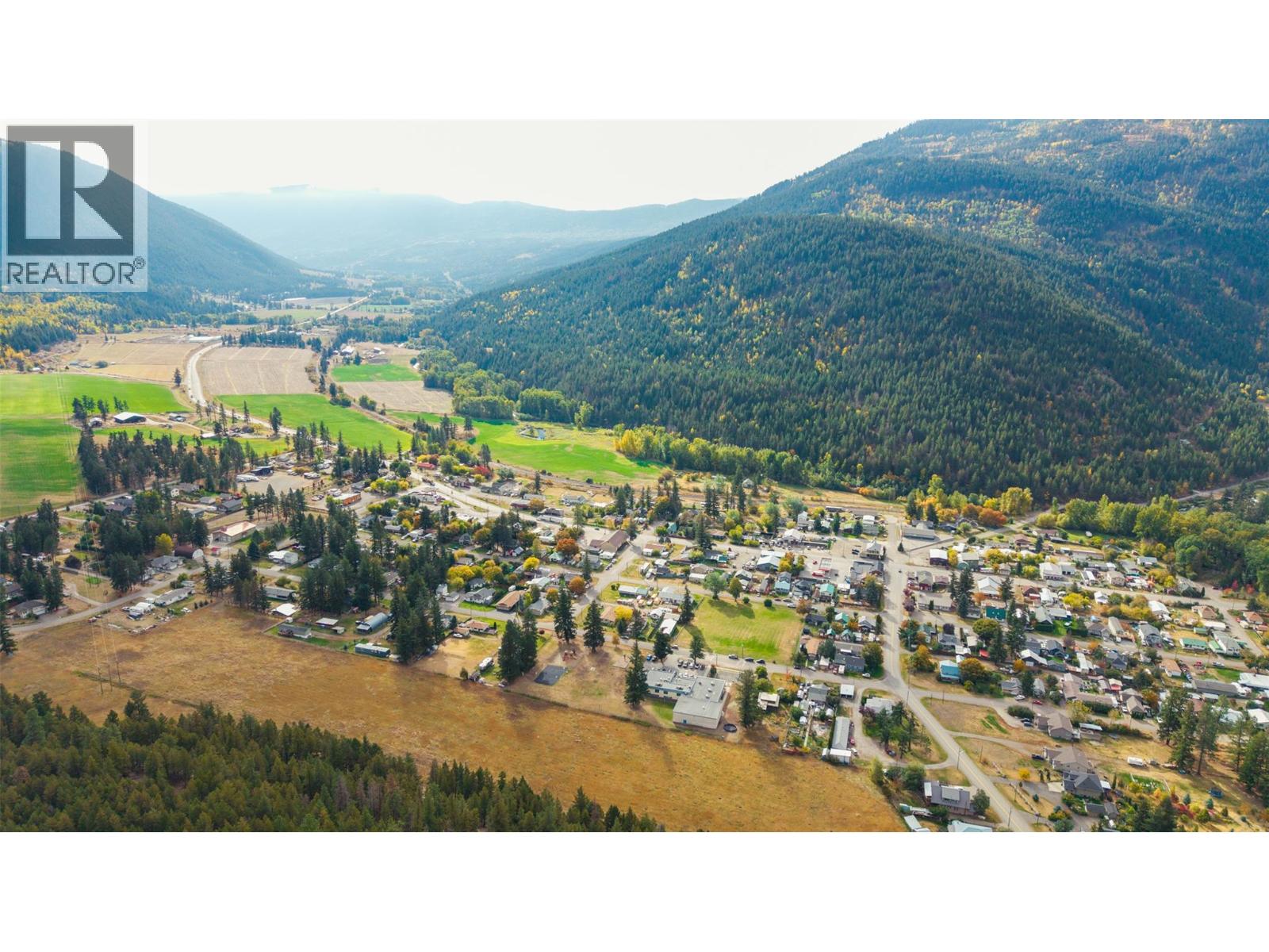 2946 Westridge Drive, Falkland, British Columbia  V0E 1W0 - Photo 11 - 10365408