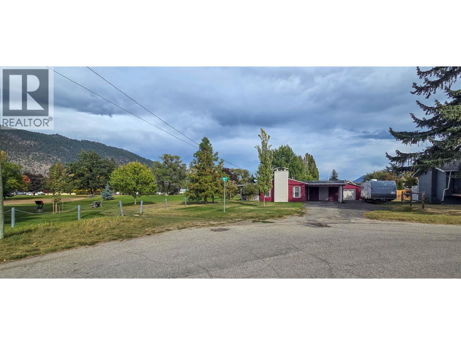 339 Birch Street, Chase, British Columbia  V0E 1M0 - Photo 13 - 10365492