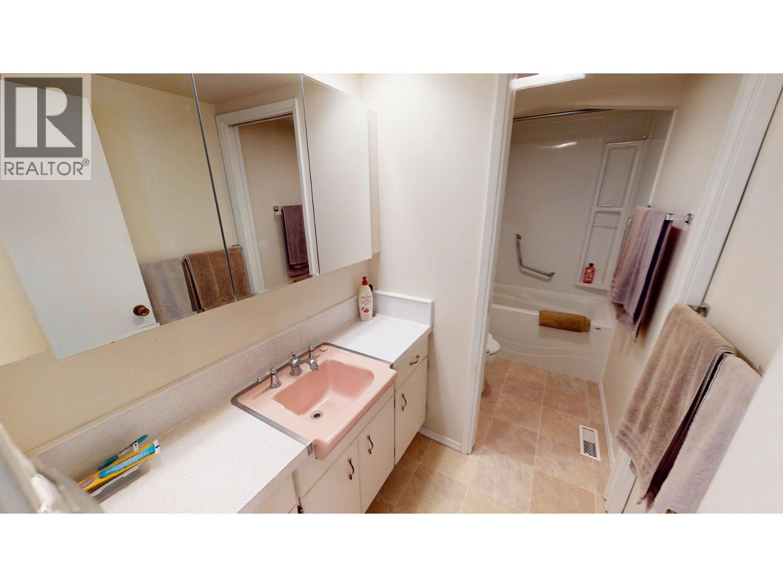 339 Birch Street, Chase, British Columbia  V0E 1M0 - Photo 7 - 10365492