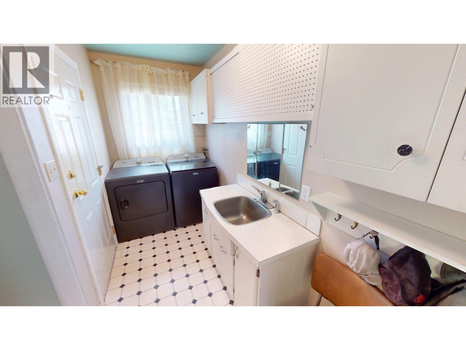 339 Birch Street, Chase, British Columbia  V0E 1M0 - Photo 9 - 10365492