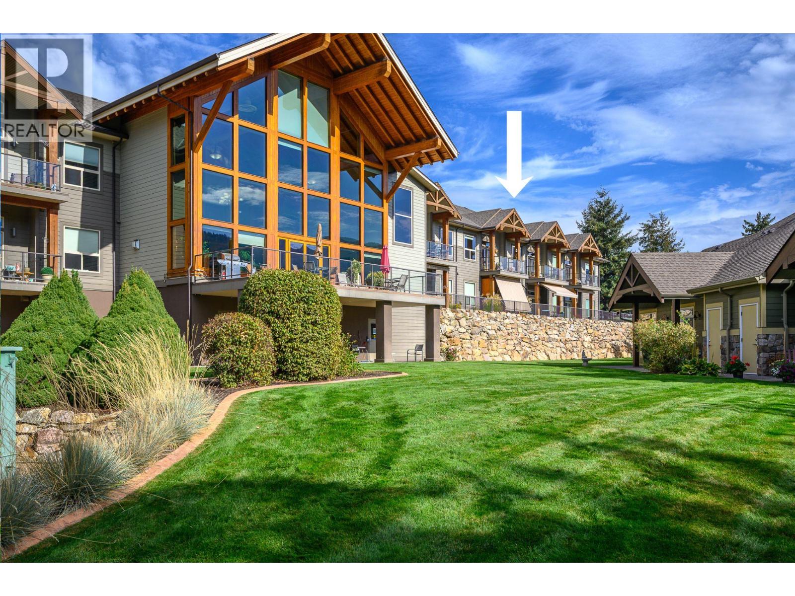 9100 Mackie Drive Unit# 212, Coldstream, British Columbia  V1B 1G9 - Photo 1 - 10365603