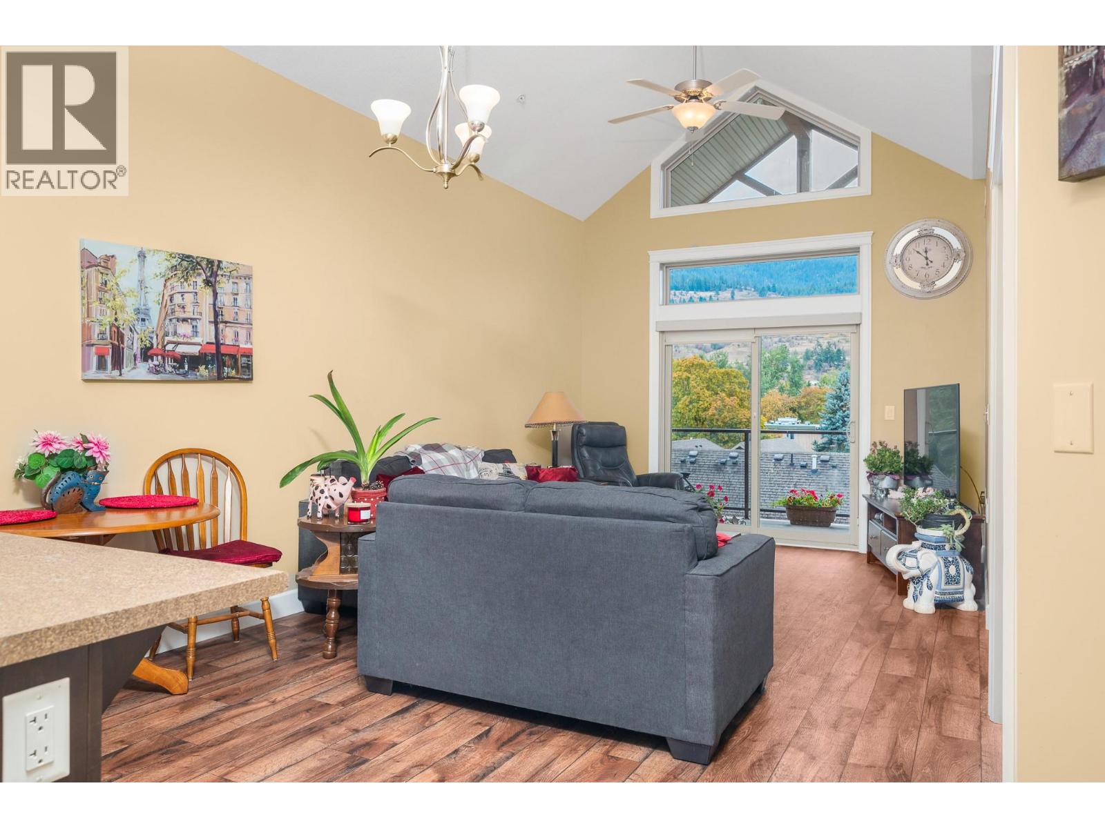 9100 Mackie Drive Unit# 212, Coldstream, British Columbia  V1B 1G9 - Photo 6 - 10365603