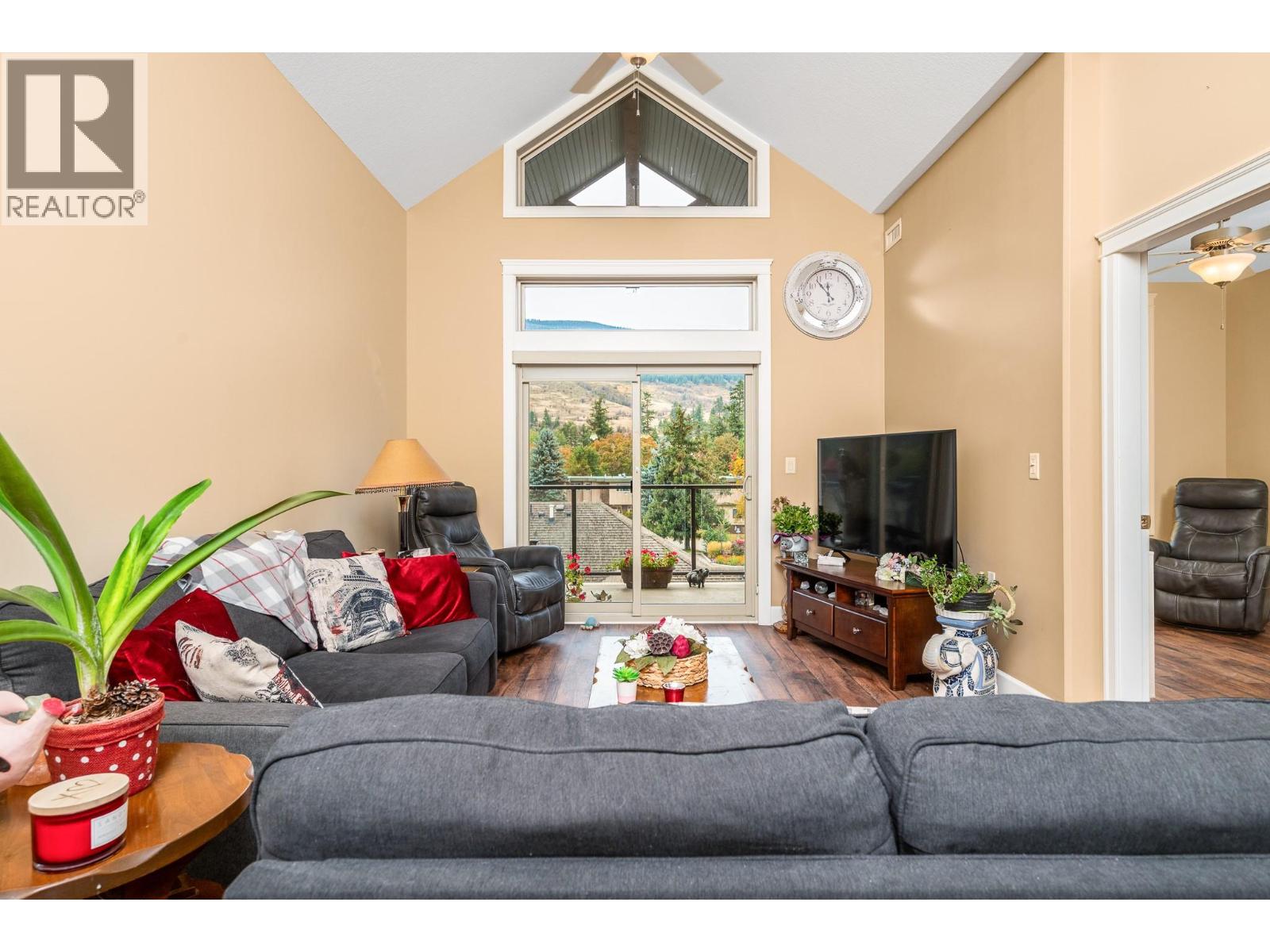 9100 Mackie Drive Unit# 212, Coldstream, British Columbia  V1B 1G9 - Photo 7 - 10365603