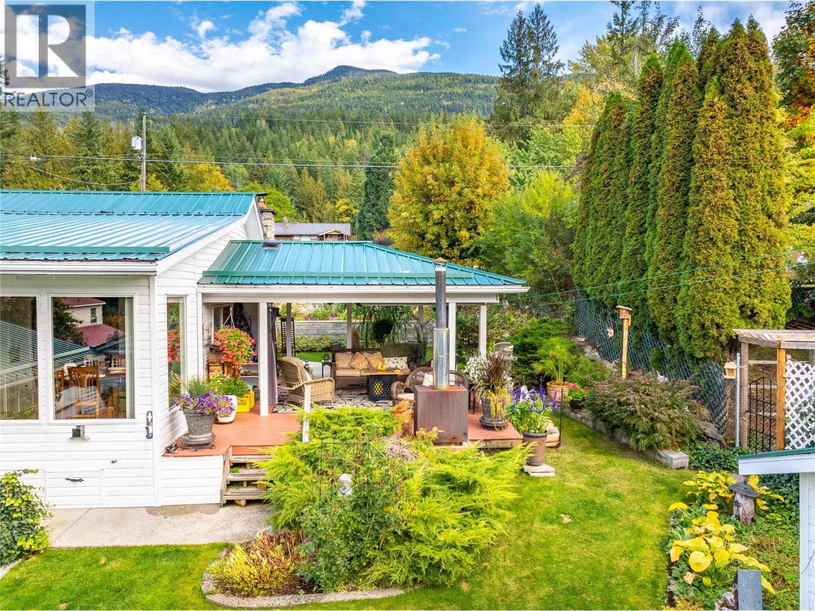 1529 Russel Avenue, Riondel, British Columbia  V0B 2B0 - Photo 18 - 10365772