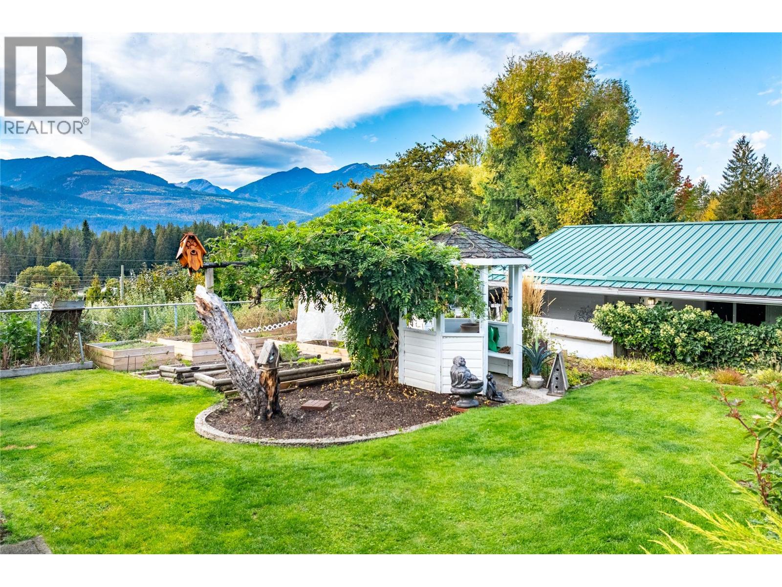 1529 Russel Avenue, Riondel, British Columbia  V0B 2B0 - Photo 20 - 10365772