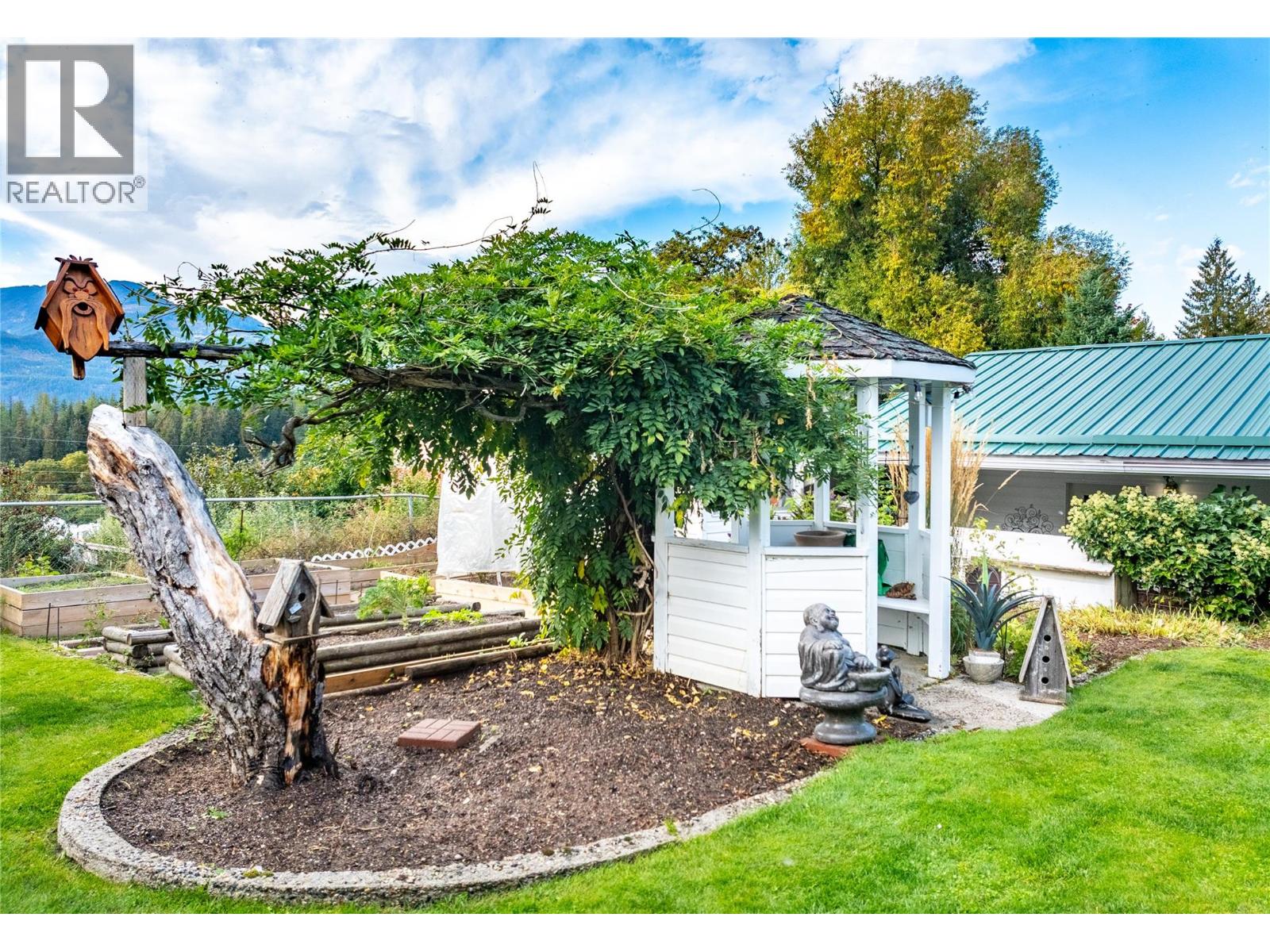 1529 Russel Avenue, Riondel, British Columbia  V0B 2B0 - Photo 21 - 10365772