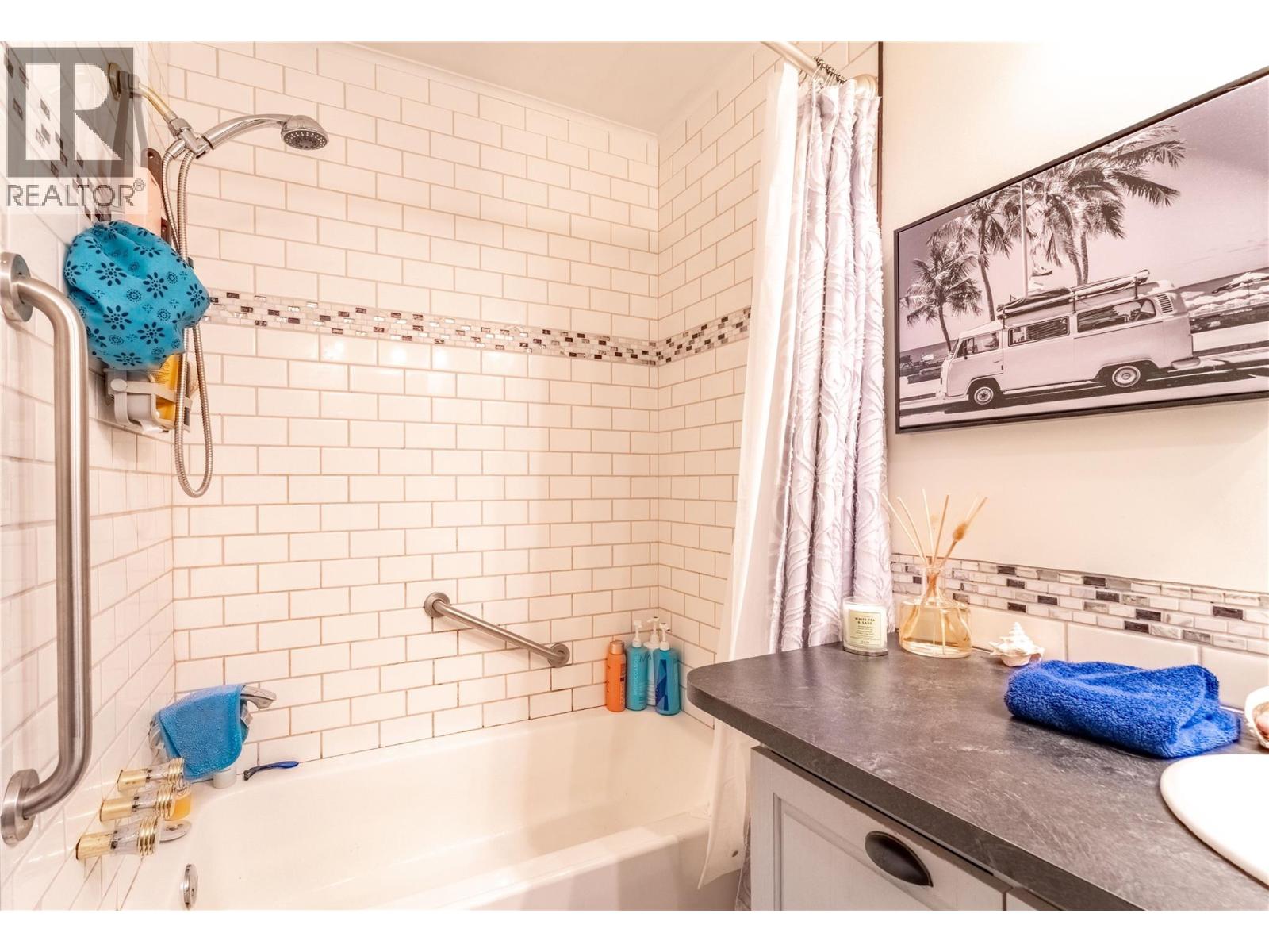 1529 Russel Avenue, Riondel, British Columbia  V0B 2B0 - Photo 52 - 10365772